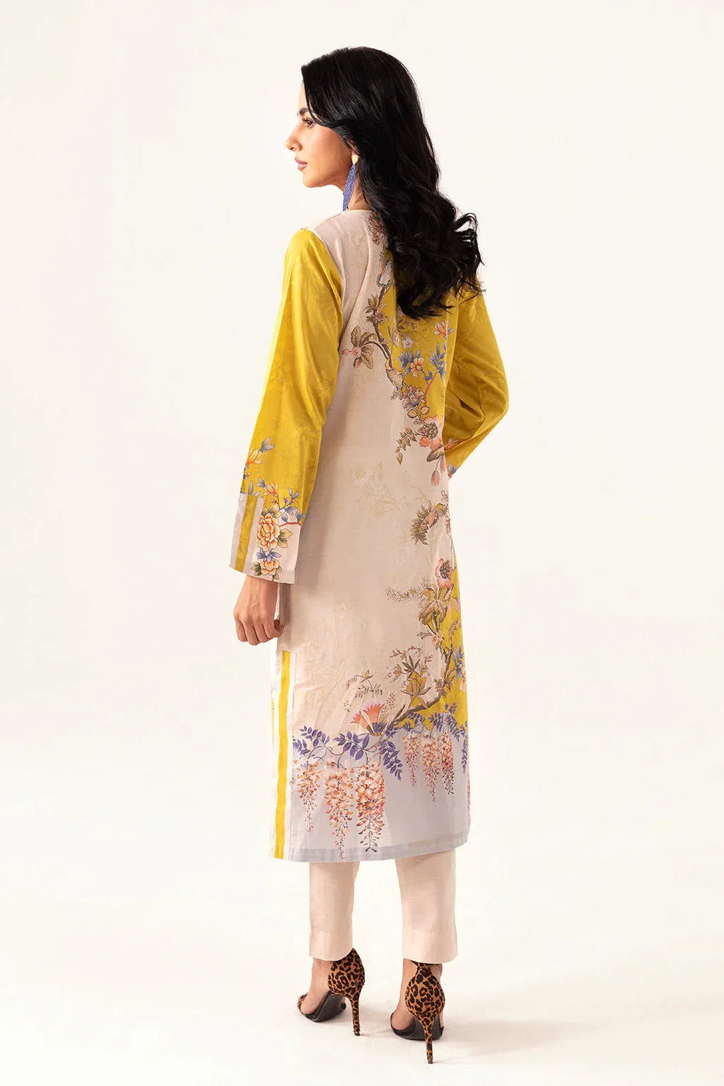 Ramsha | Pinted Lawn | RP-111 - Aqsa Fabrics