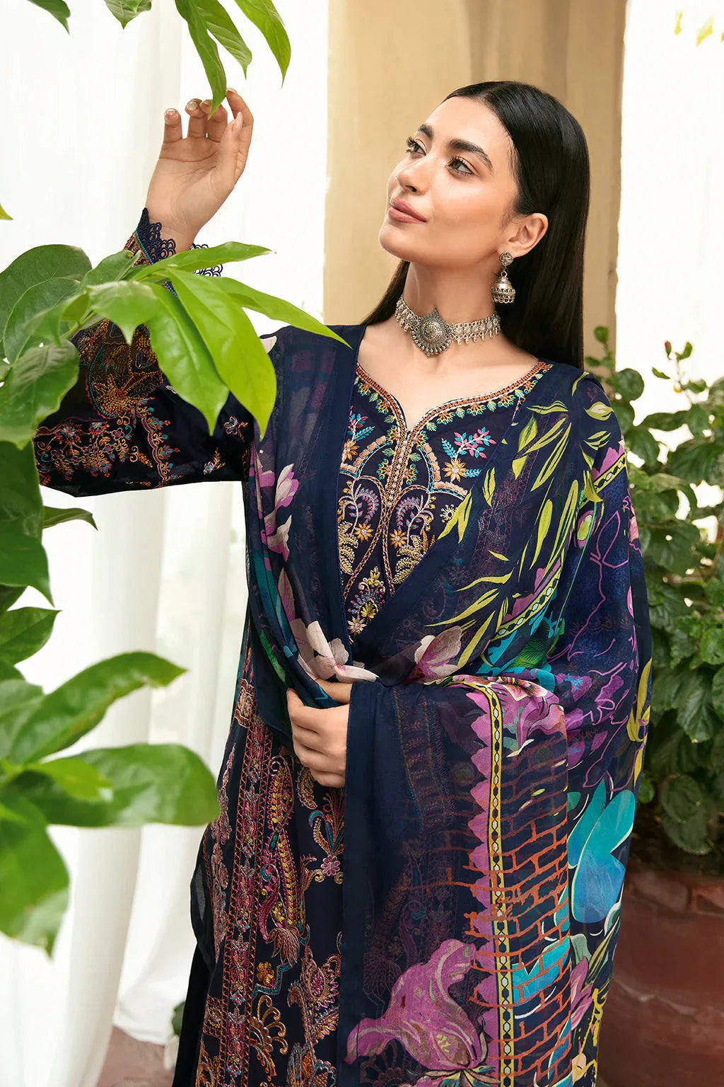 Ramsha | Mashaal Luxury Lawn | L-802 - Aqsa Fabrics