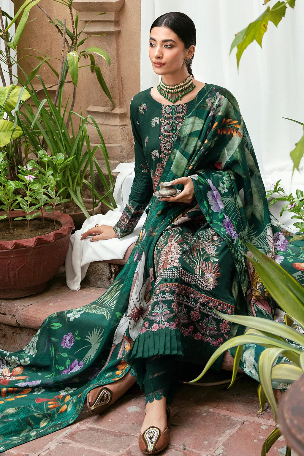 Ramsha | Luxury Lawn 24 | L-801 - Aqsa Fabrics