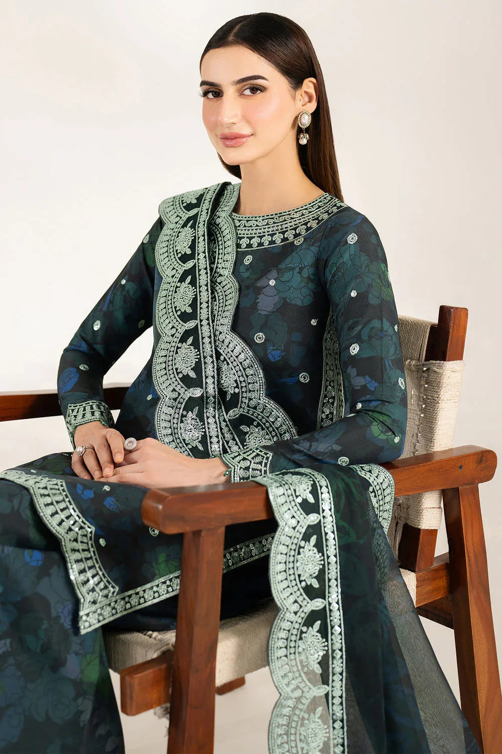 Farasha | Fiorella Formals | Alora Charm - Aqsa Fabrics