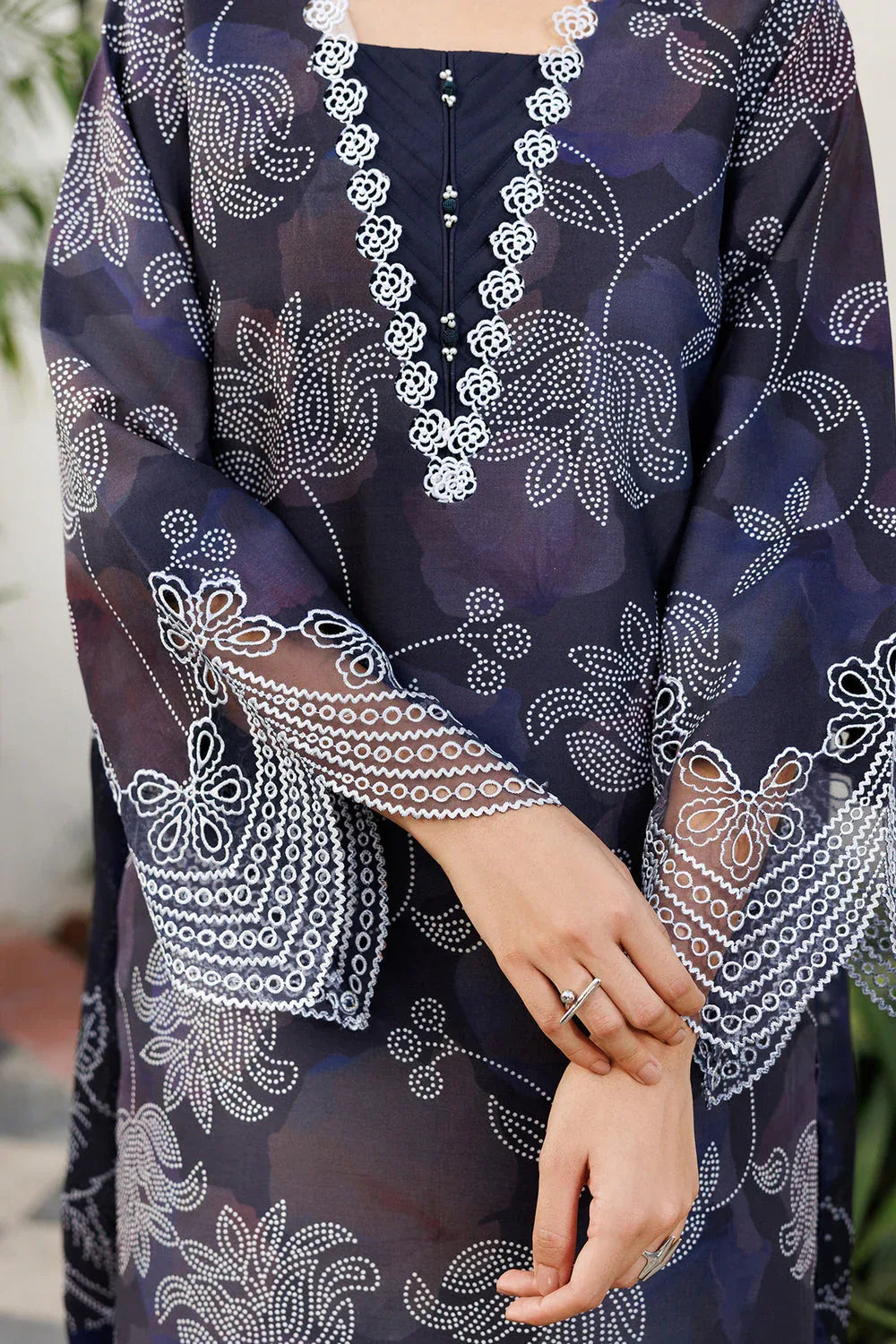Farasha | Printed Essentials | Night Veil - Aqsa Fabrics