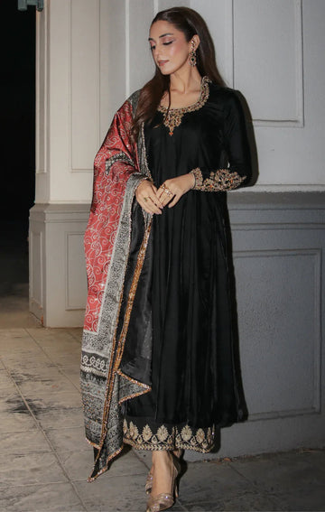 Maya | Viola Luxe Velvet 25 | SURMAI - Aqsa Fabrics