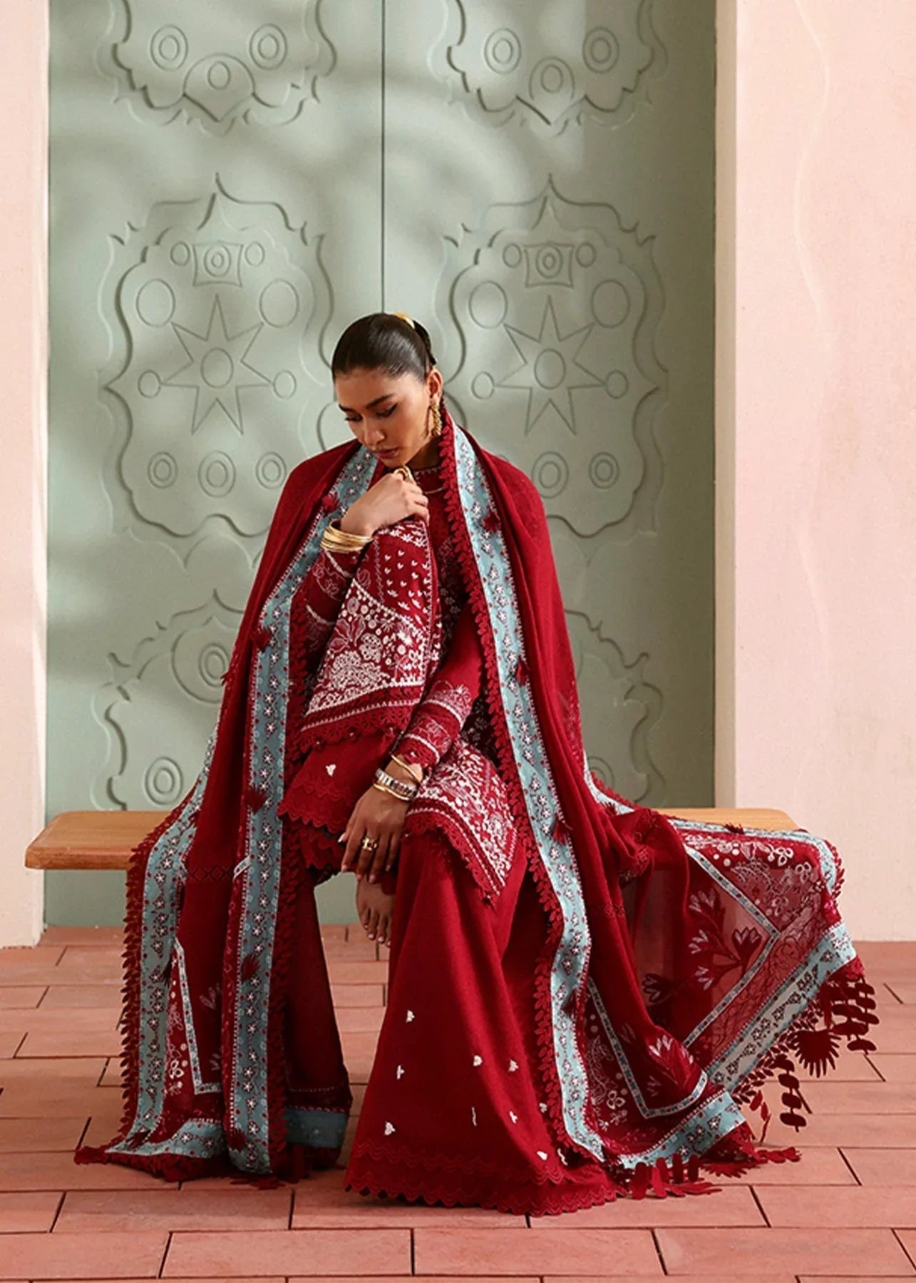 Suffuse | Luxury Lawn | INEESA - Aqsa Fabrics