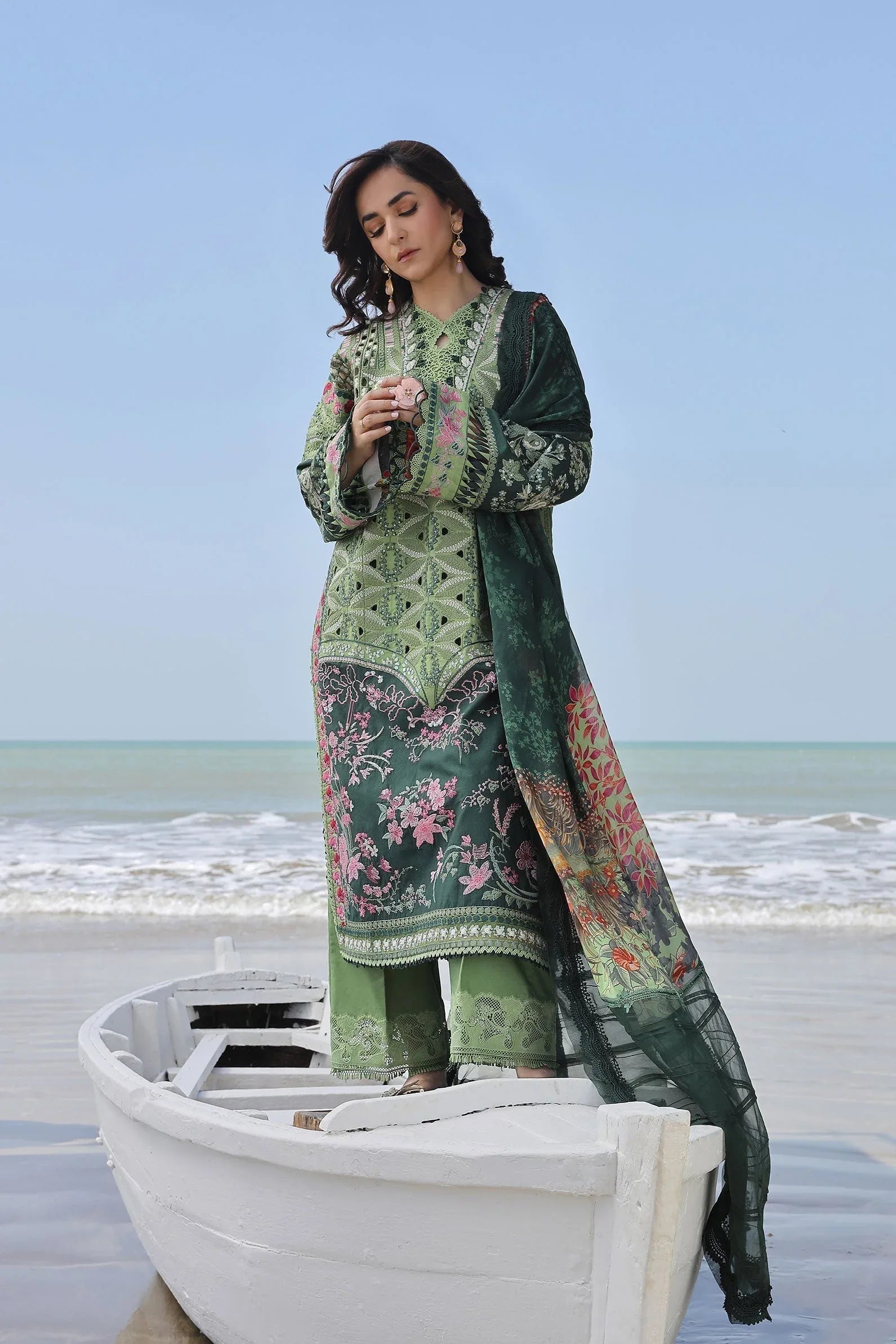 Maryam Hussain | Luxury Lawn 24 | GARDENIA - Aqsa Fabrics