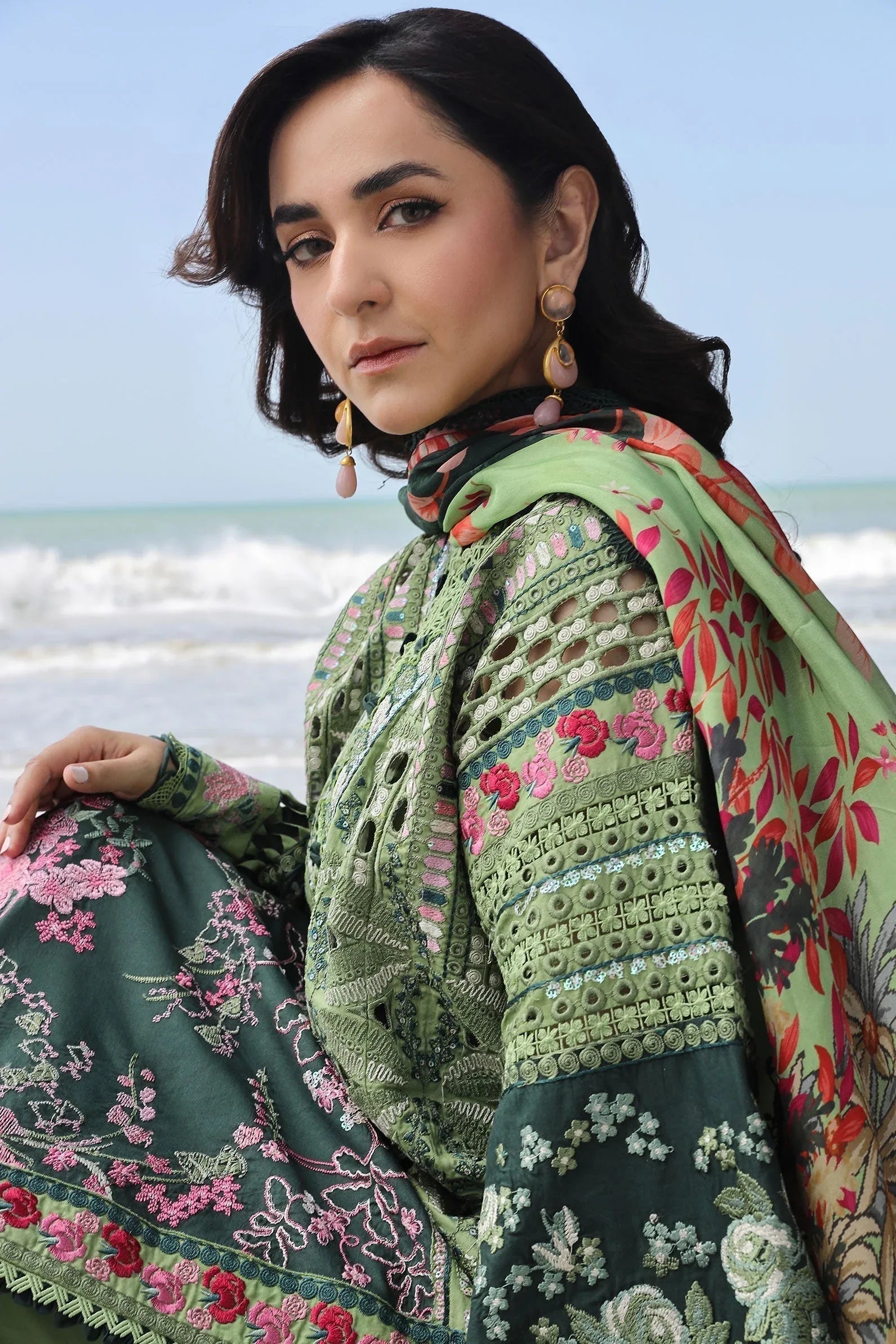 Maryam Hussain | Luxury Lawn 24 | GARDENIA - Aqsa Fabrics