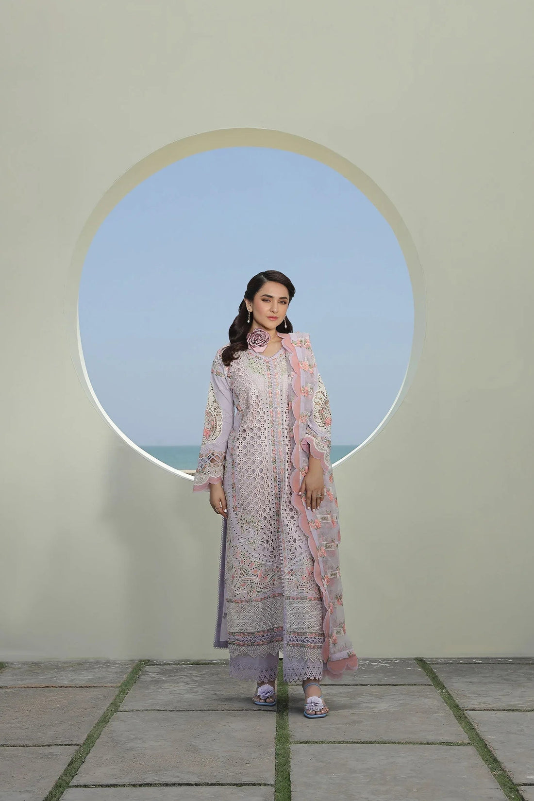 Maryam Hussain | Luxury Lawn 24 | FEROZ - Aqsa Fabrics