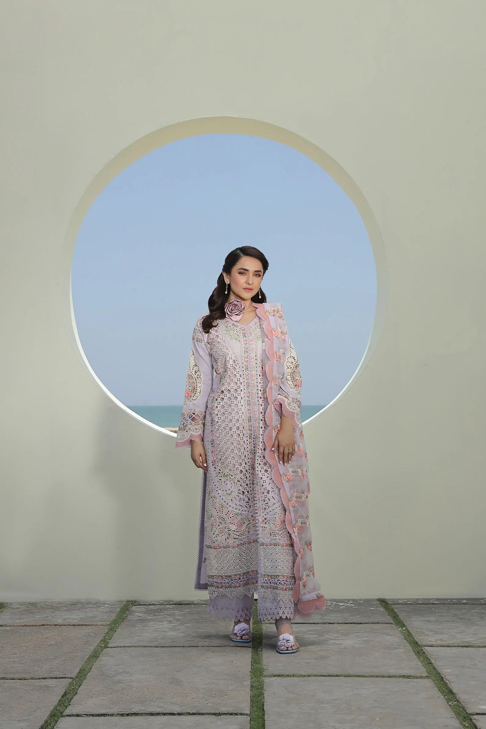 Maryam Hussain | Luxury Lawn 24 | FEROZ - Aqsa Fabrics