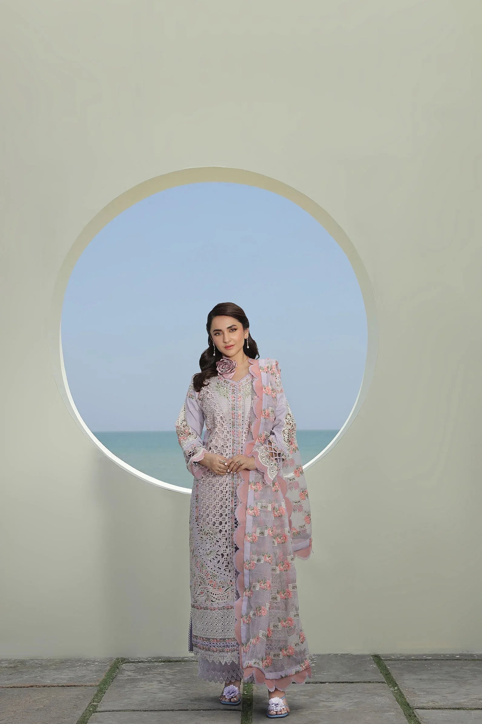 Maryam Hussain | Luxury Lawn 24 | FEROZ - Aqsa Fabrics
