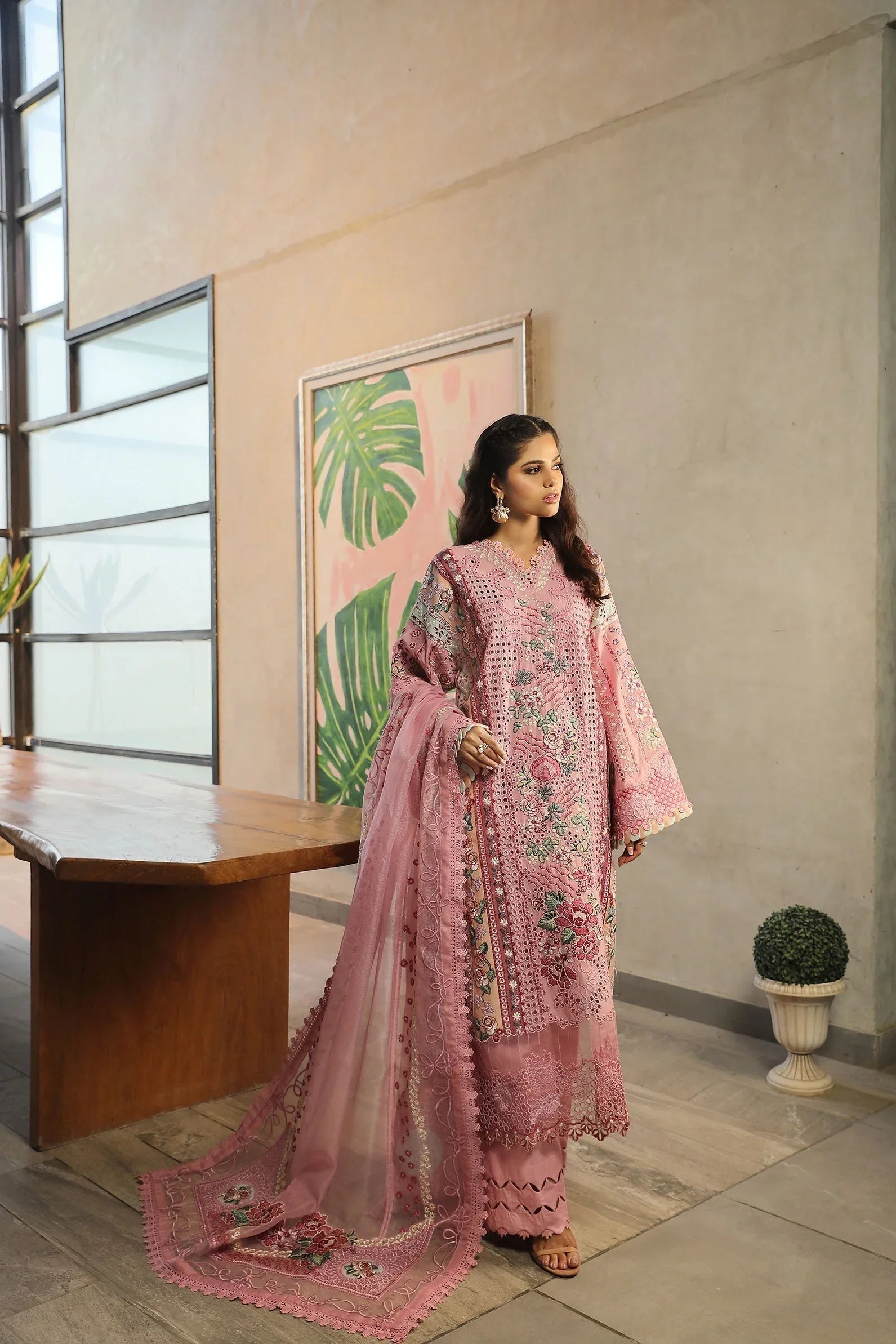 Maryam Hussain | Luxury Lawn 24 | CORAL - Aqsa Fabrics