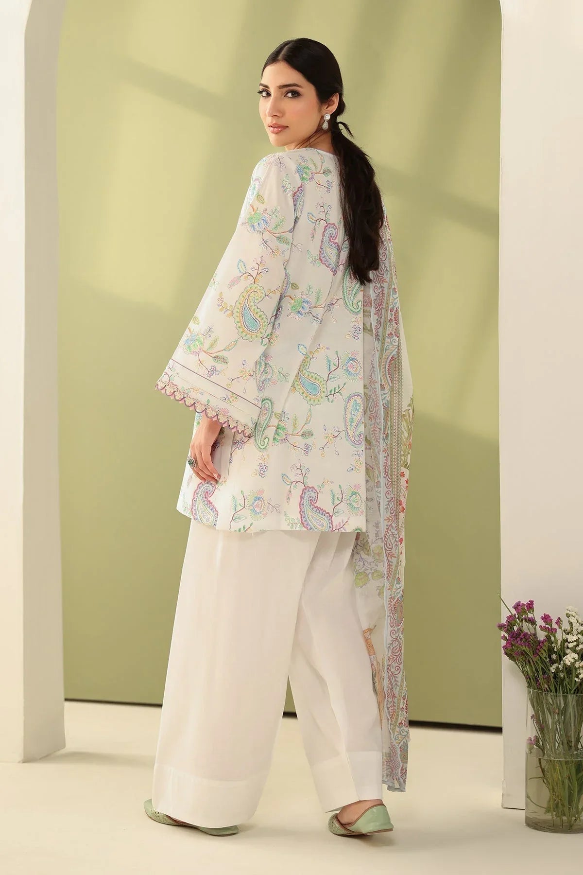 Baroque | Eid Printique | EMBROIDERED PRINTED LAWN UF-4179 - Aqsa Fabrics