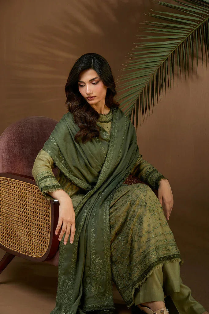 Sobia Nazir | Winter Shawl 25 | Design 2A - Aqsa Fabrics