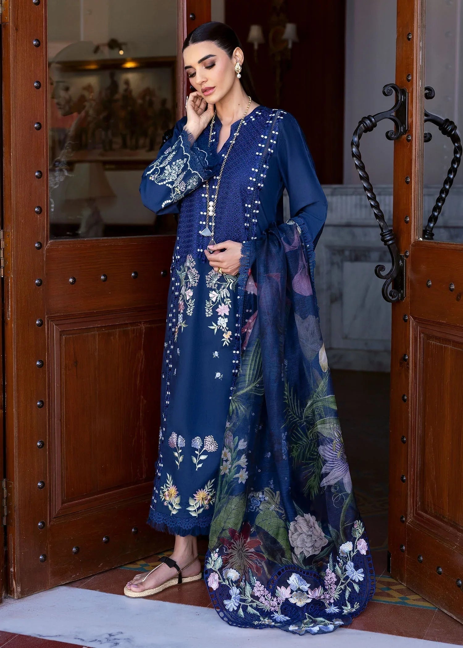 Saira Shakira | Bloom Lawn 25 | HANGING GARDENS 2-B - Aqsa Fabrics