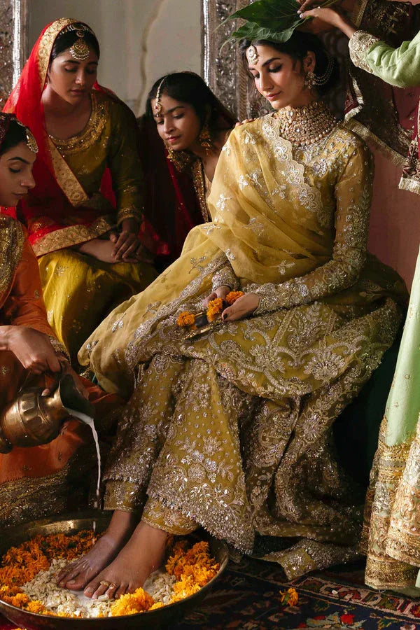 Akbar Aslam | Sultania Luxury Formals 25 | Roshanara - Aqsa Fabrics