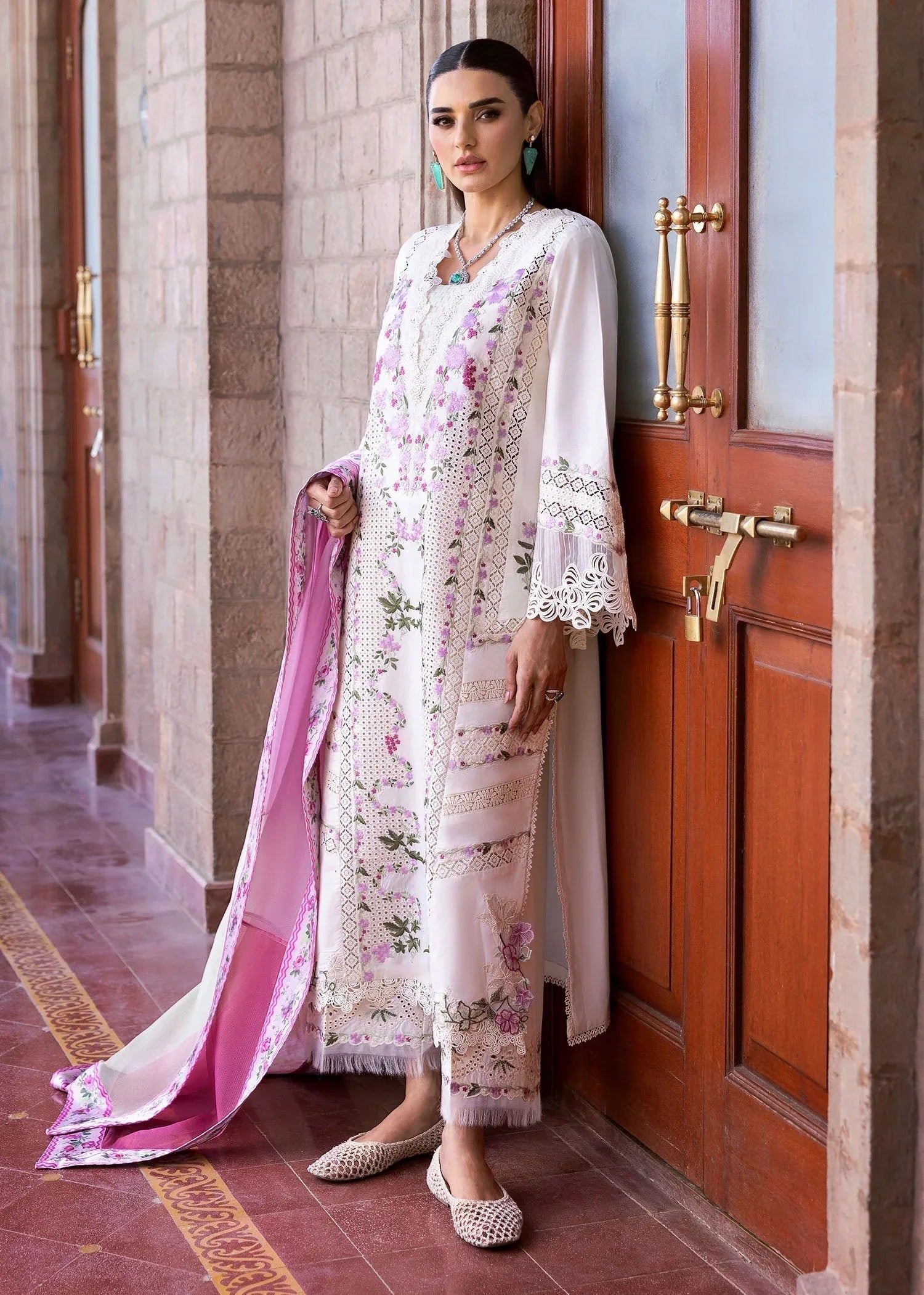 Saira Shakira | Bloom Lawn 25 | ZERENE 1-A - Aqsa Fabrics