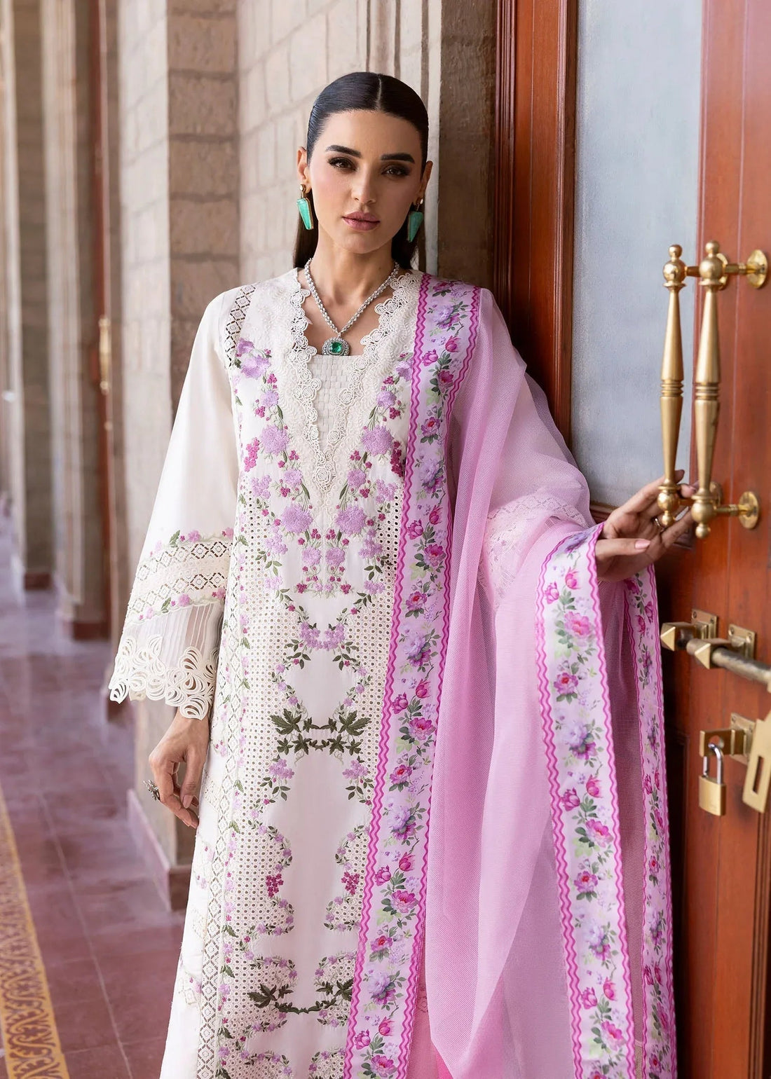 Saira Shakira | Bloom Lawn 25 | ZERENE 1-A - Aqsa Fabrics