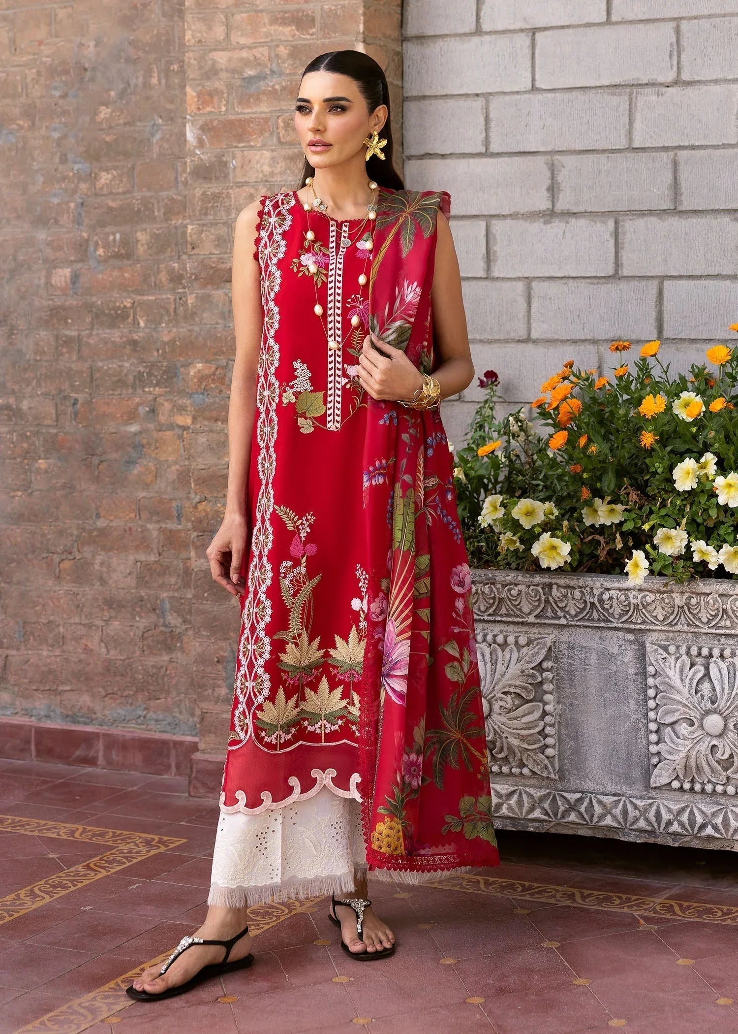 Saira Shakira | Bloom Lawn 25 | SAUVAGE 6-A - Aqsa Fabrics