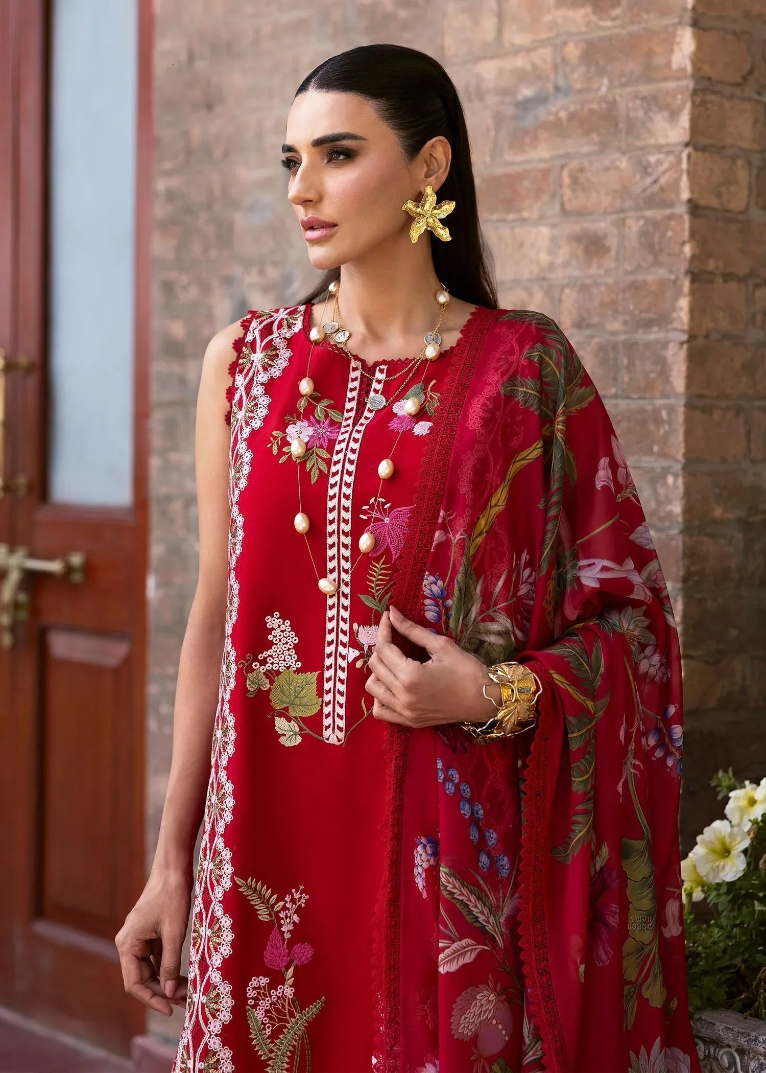 Saira Shakira | Bloom Lawn 25 | SAUVAGE 6-A - Aqsa Fabrics