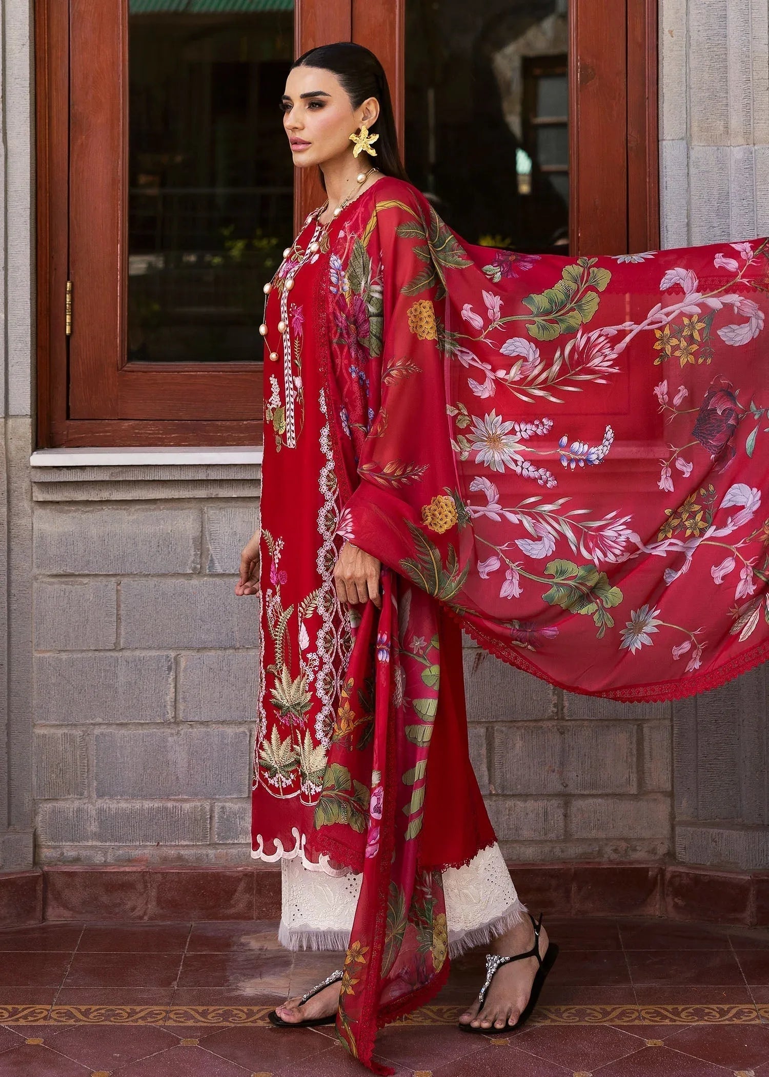 Saira Shakira | Bloom Lawn 25 | SAUVAGE 6-A - Aqsa Fabrics