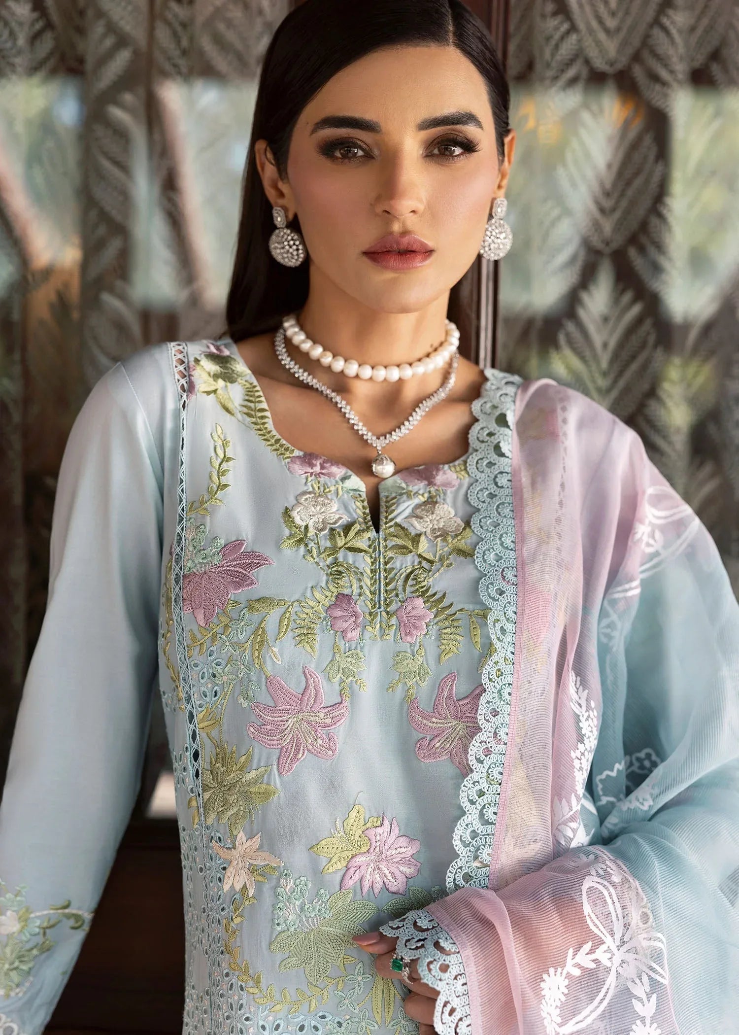 Saira Shakira | Bloom Lawn 25 | LOTUS REVERIE 4-B - Aqsa Fabrics
