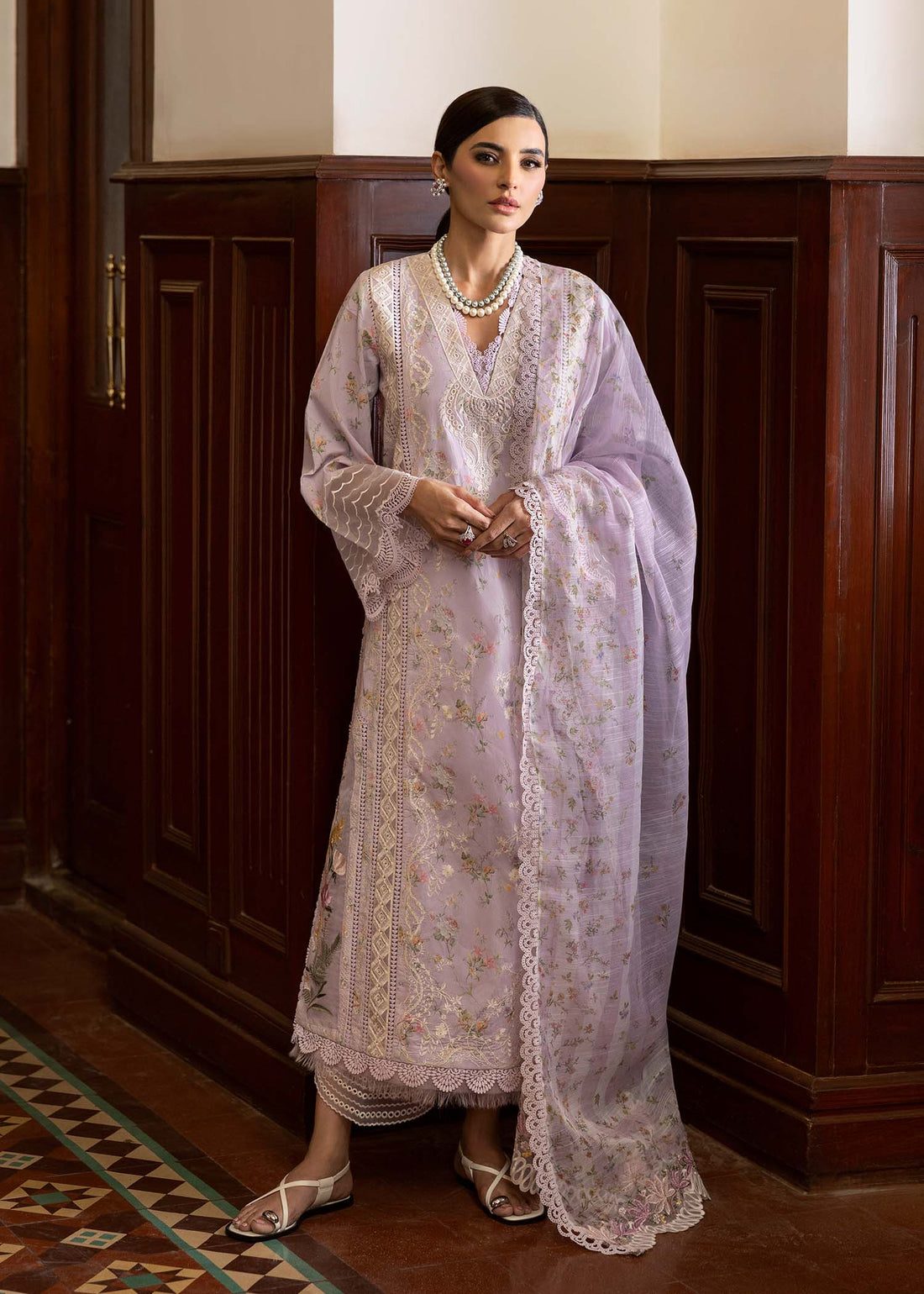 Saira Shakira | Bloom Lawn 25 | SWEET OPEL 8-A - Aqsa Fabrics