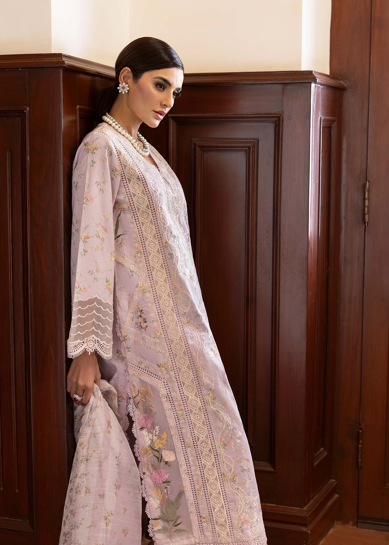 Saira Shakira | Bloom Lawn 25 | SWEET OPEL 8-A - Aqsa Fabrics