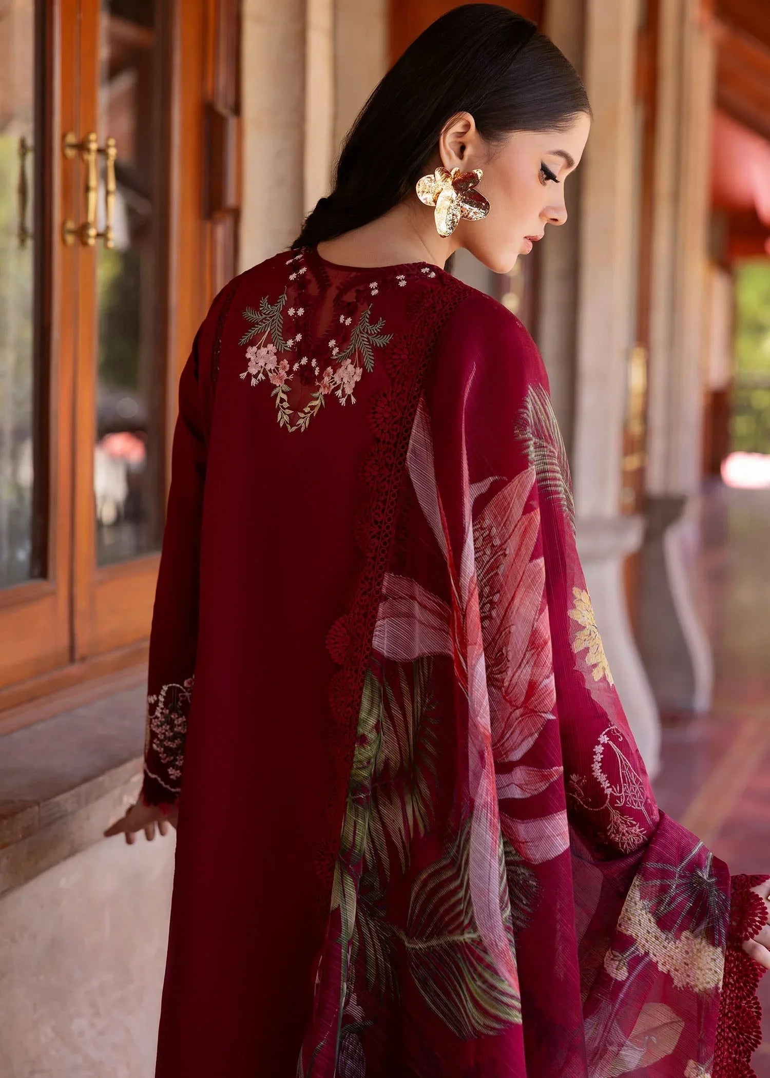 Saira Shakira | Bloom Lawn 25 | HANGING GARDENS 2-A - Aqsa Fabrics