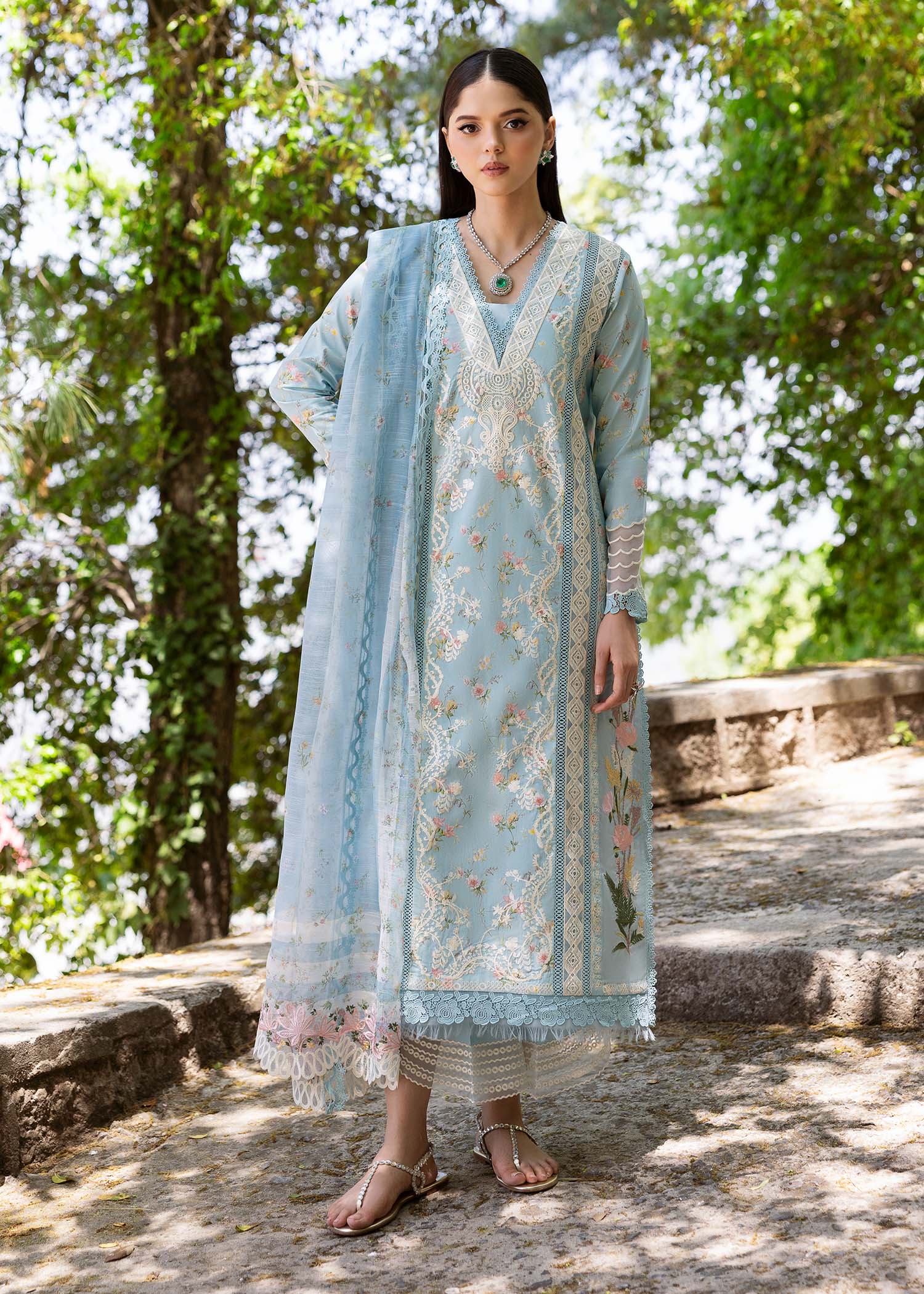 Saira Shakira | Bloom Lawn 25 | SWEET OPEL 8-B - Aqsa Fabrics
