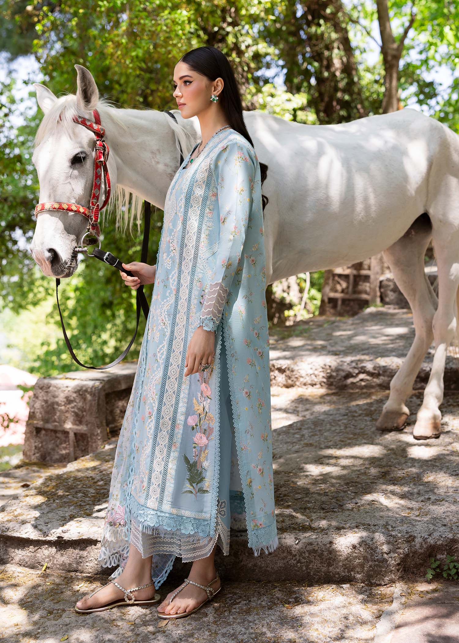 Saira Shakira | Bloom Lawn 25 | SWEET OPEL 8-B - Aqsa Fabrics