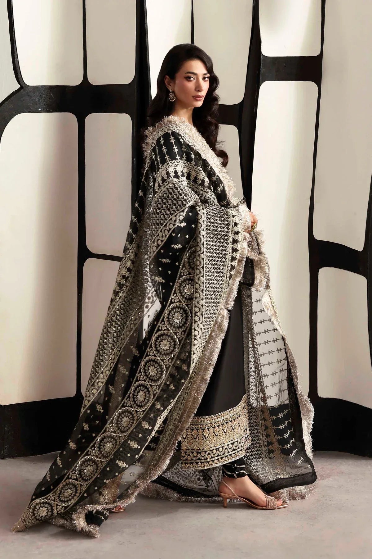 Akbar Aslam | Luxury Formals 25 | Onyx - Aqsa Fabrics