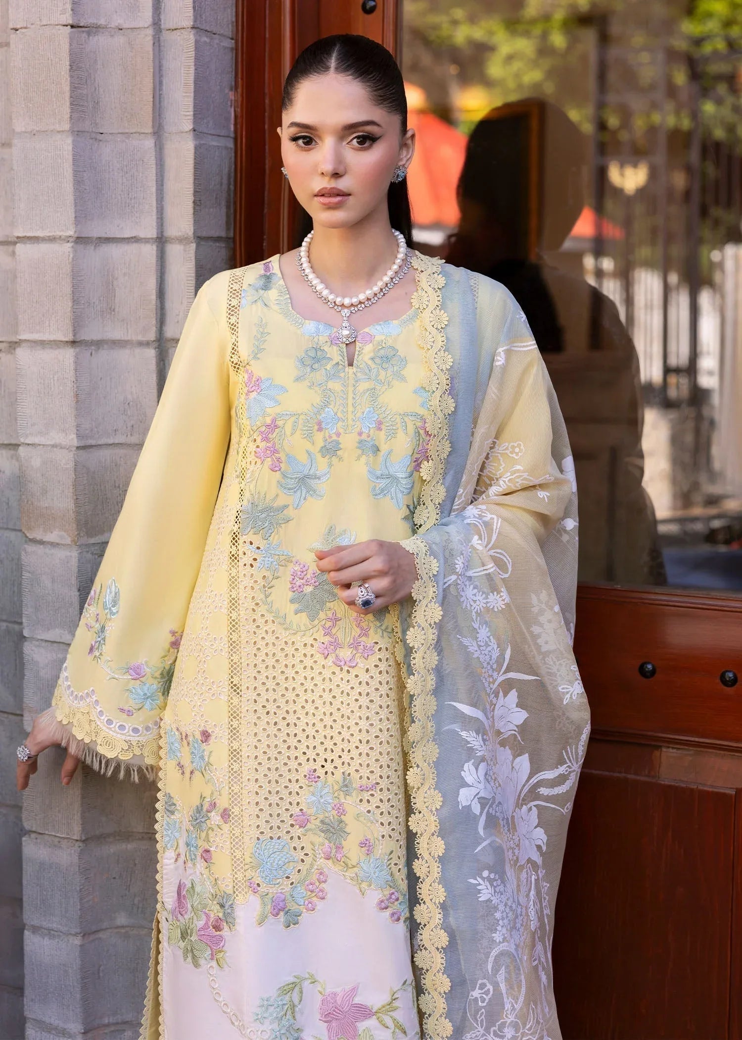 Saira Shakira | Bloom Lawn 25 | LOTUS REVERIE 4-A - Aqsa Fabrics