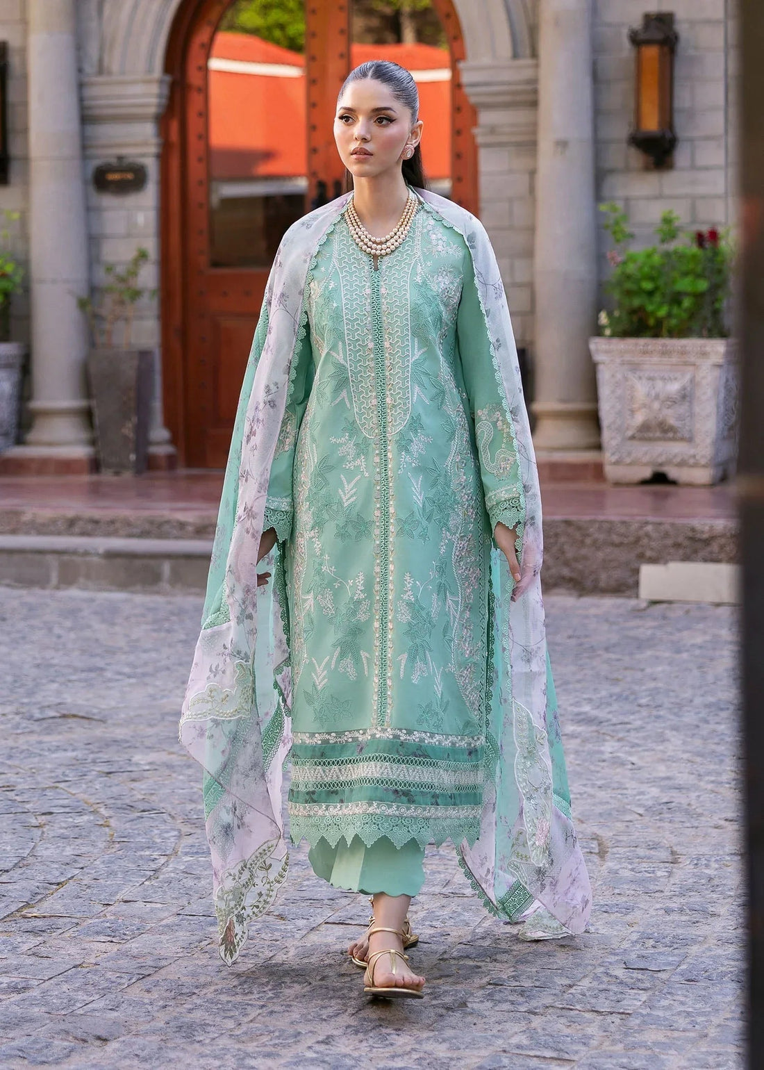 Saira Shakira | Bloom Lawn 25 | CHLOE 3-B - Aqsa Fabrics