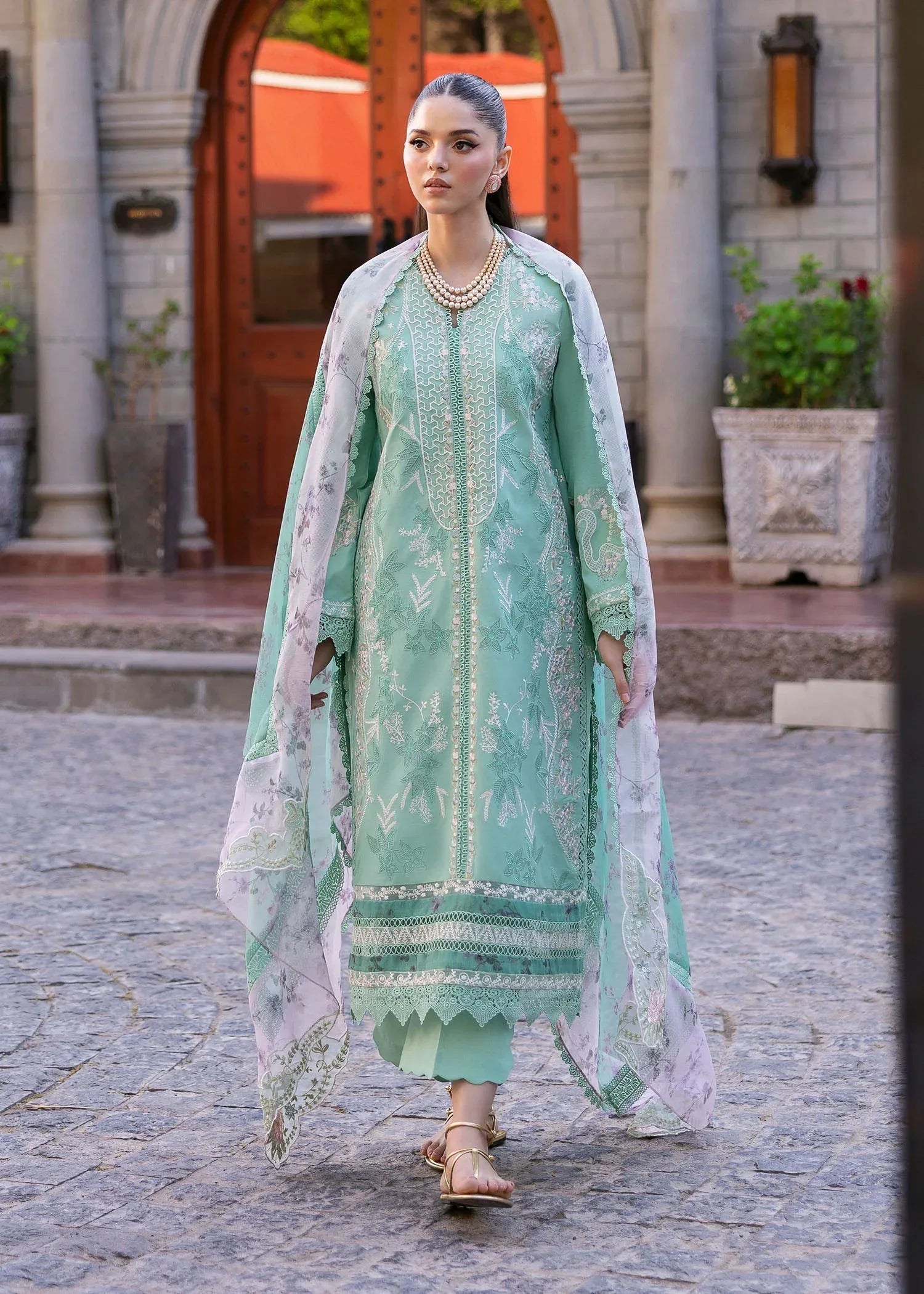 Saira Shakira | Bloom Lawn 25 | CHLOE 3-B - Aqsa Fabrics