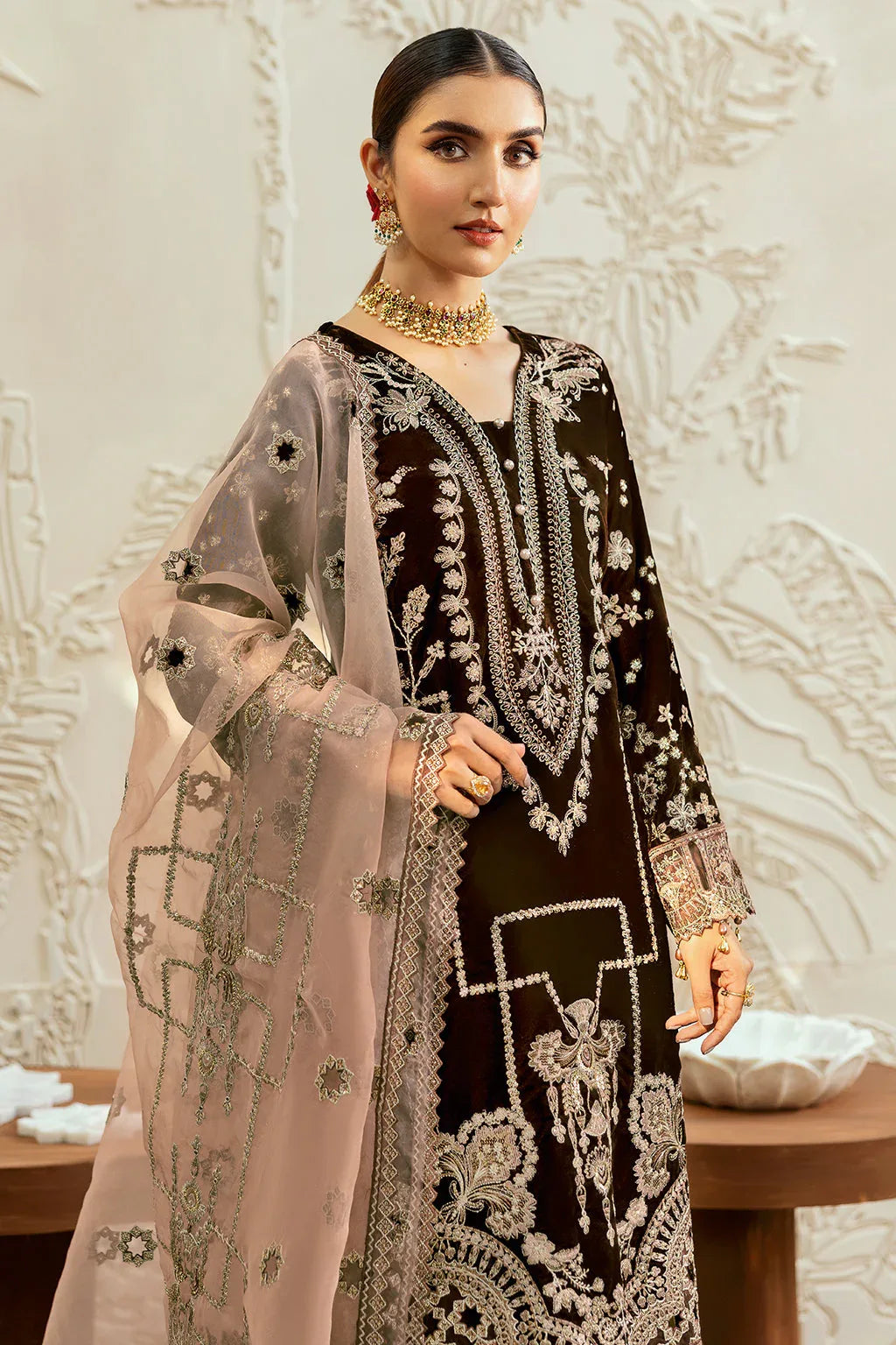 Ramsha | Velvet Collection | V-606 - Aqsa Fabrics