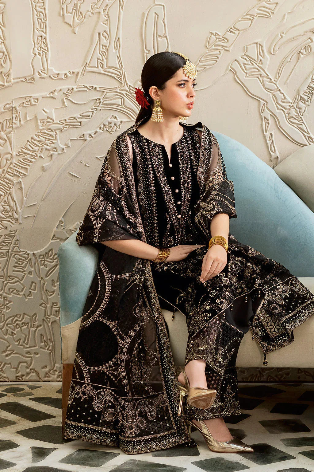 Ramsha | Velvet Collection | V-603 - Aqsa Fabrics