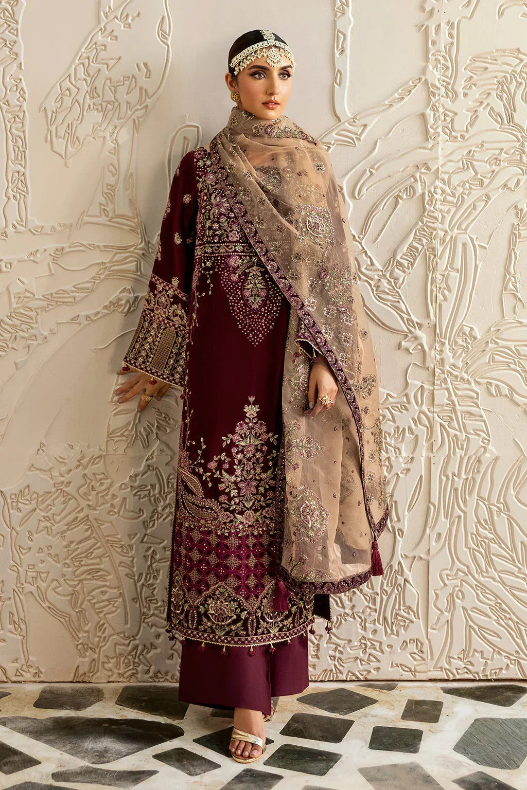 Ramsha | Velvet Collection | V-601 - Aqsa Fabrics