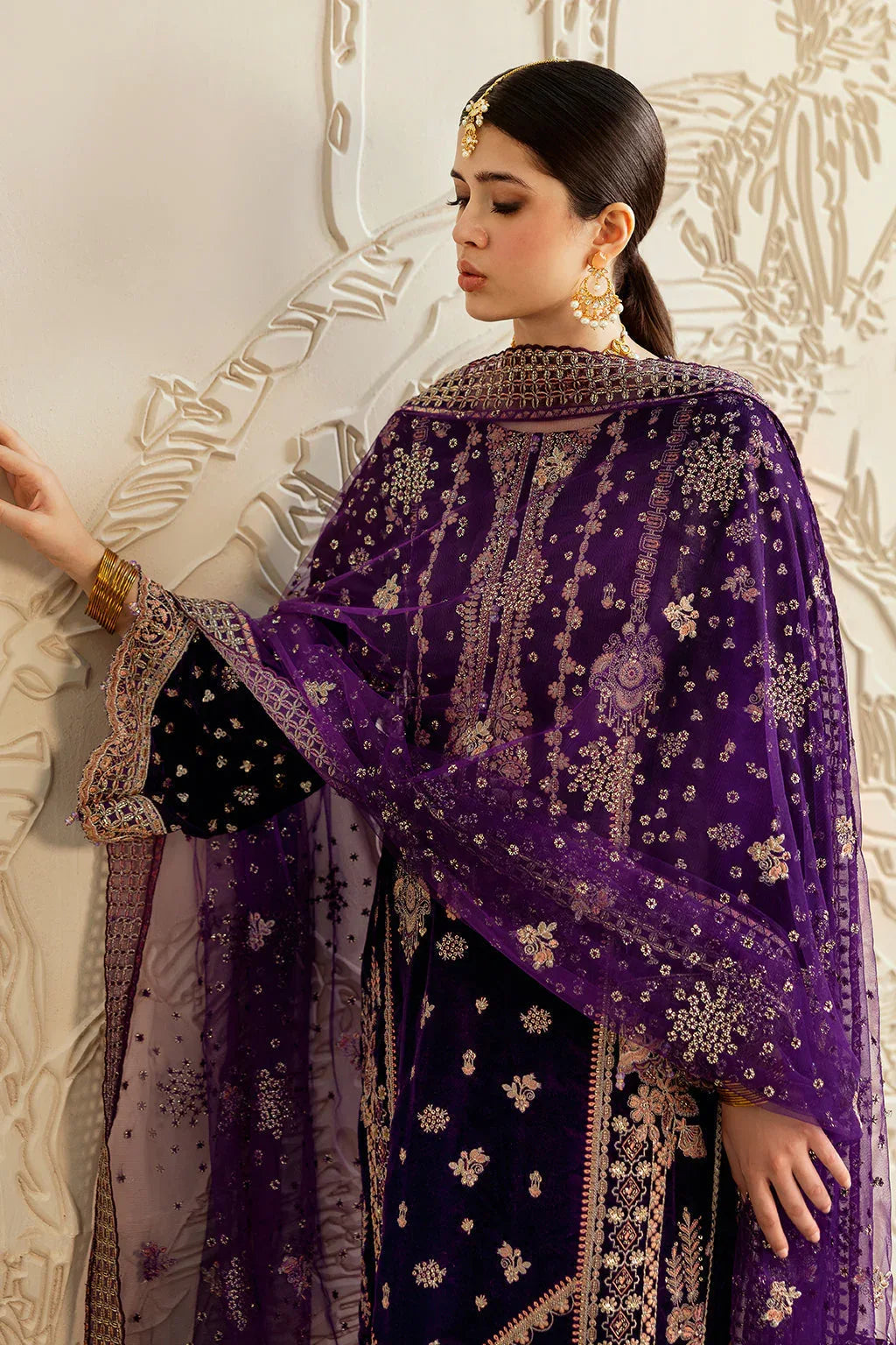 Ramsha | Velvet Collection | V-602 - Aqsa Fabrics