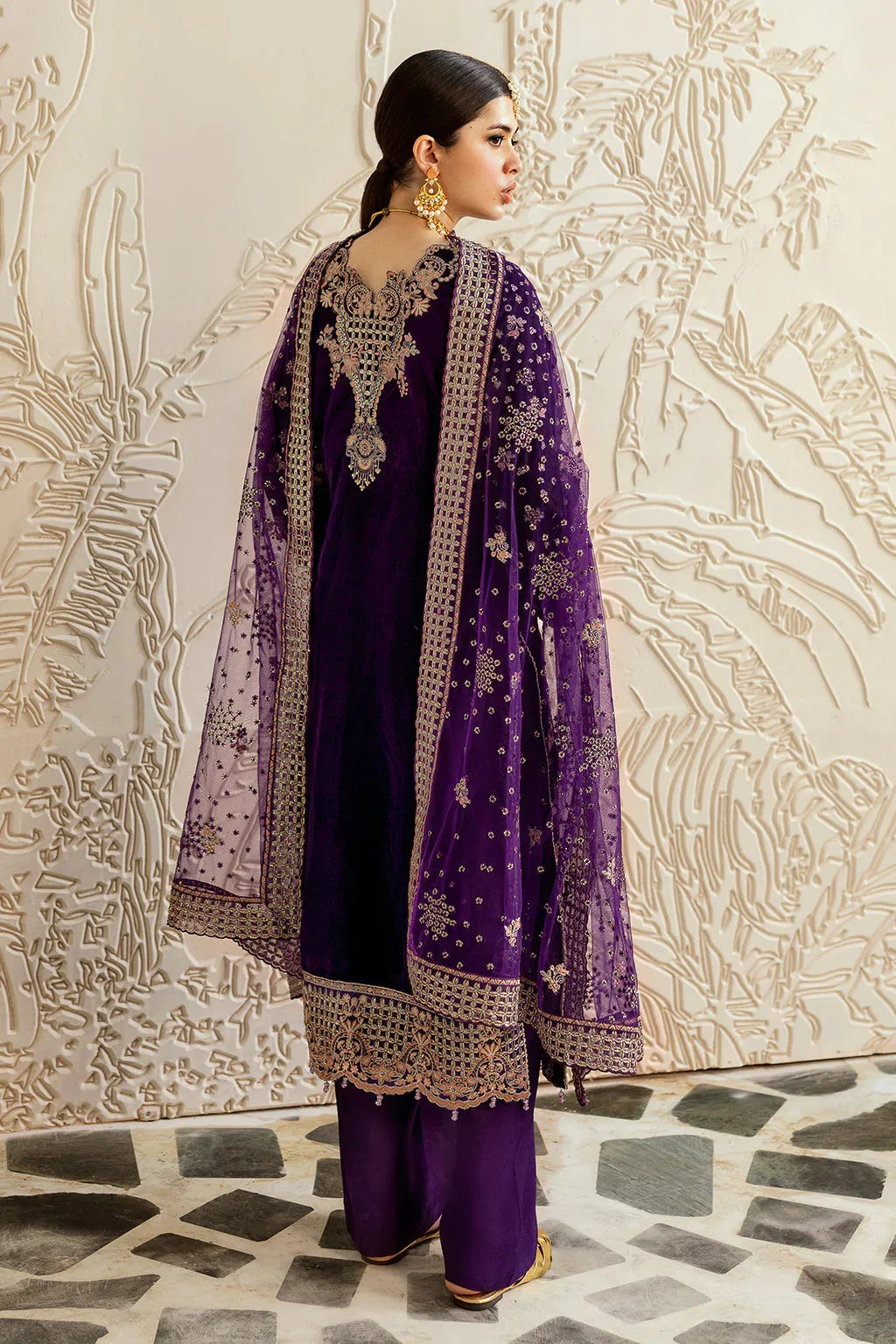 Ramsha | Velvet Collection | V-602 - Aqsa Fabrics