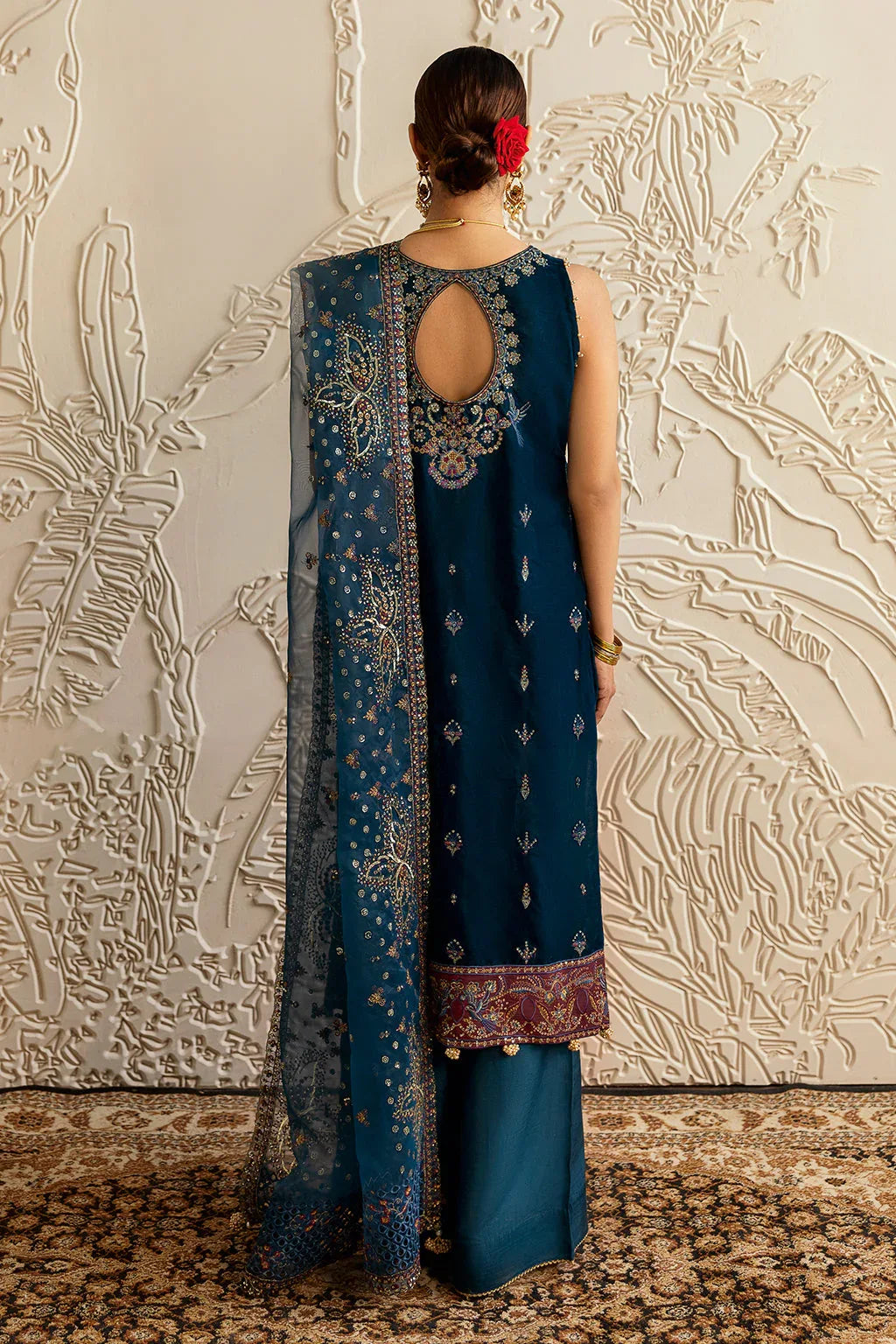 Ramsha | Velvet Collection | V-604 - Aqsa Fabrics