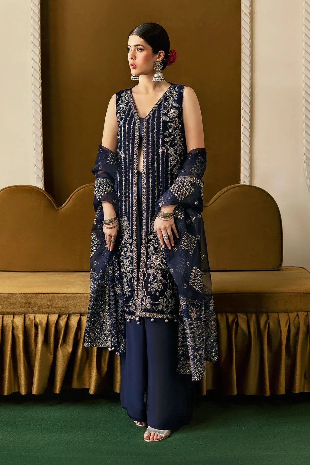 Ramsha | Velvet Collection | V-608 - Aqsa Fabrics