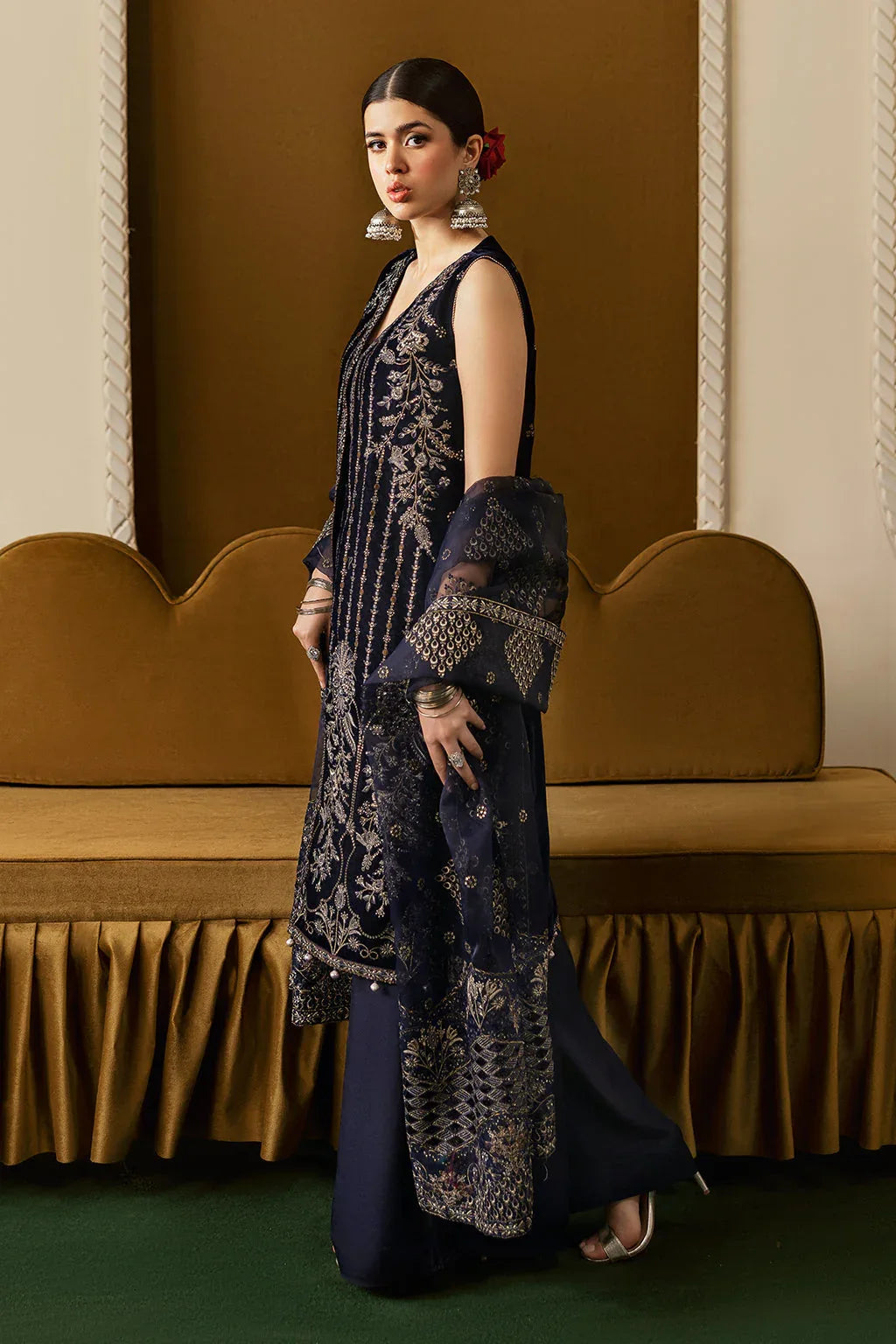Ramsha | Velvet Collection | V-608 - Aqsa Fabrics
