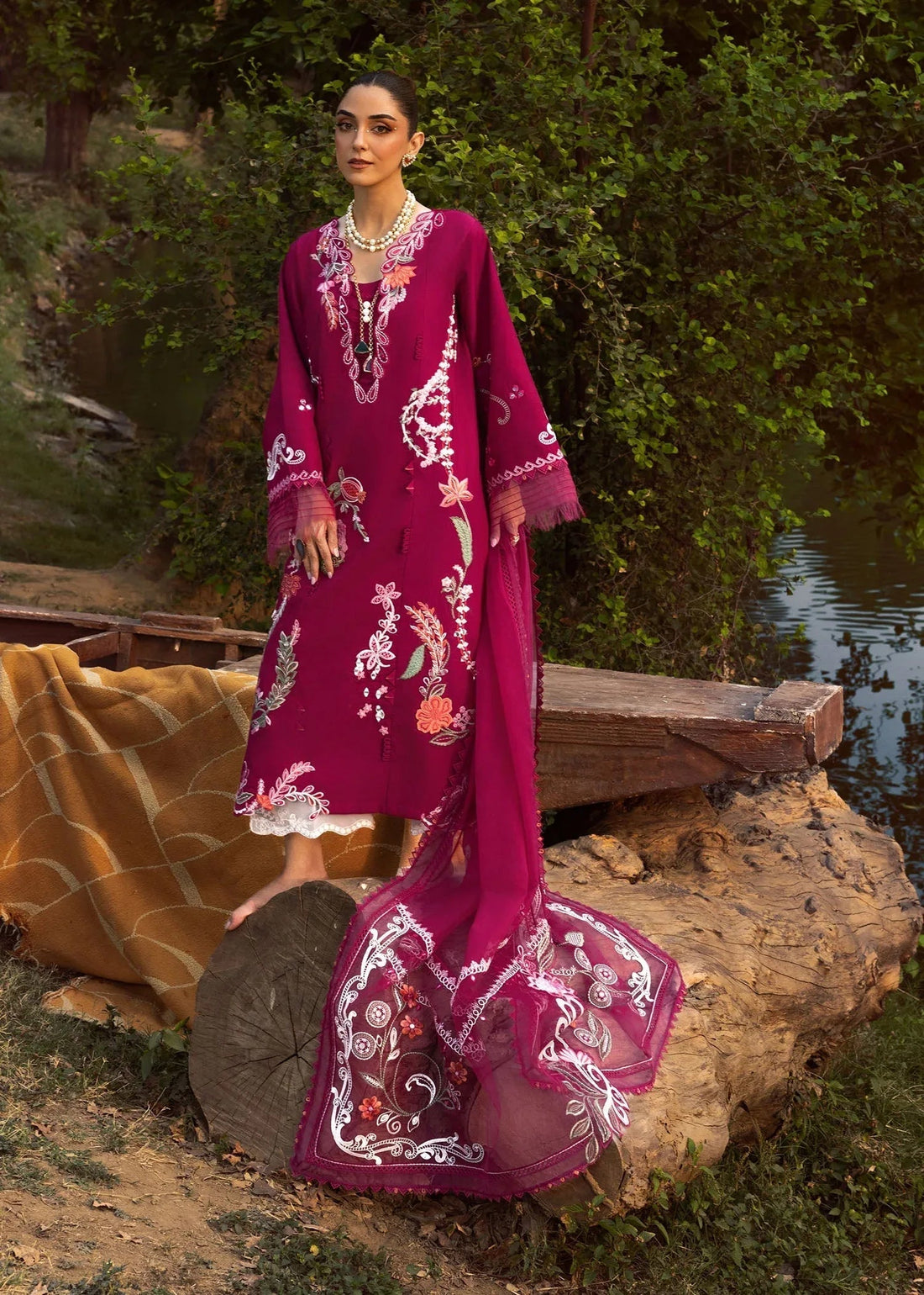 Crimson | Tasawar 25 | MIRROR GARDEN - D3A - Aqsa Fabrics