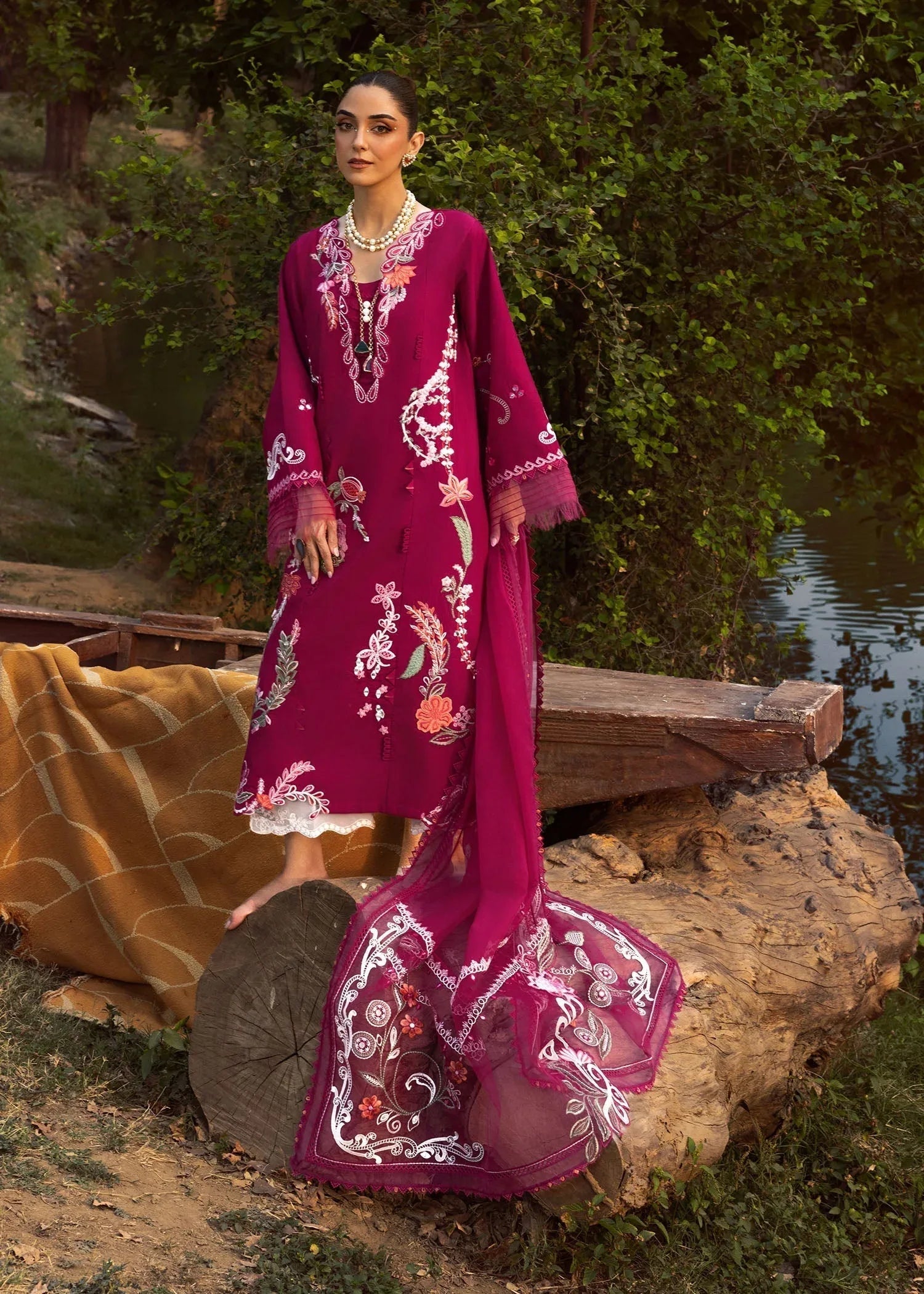 Crimson | Tasawar 25 | MIRROR GARDEN - D3A - Aqsa Fabrics