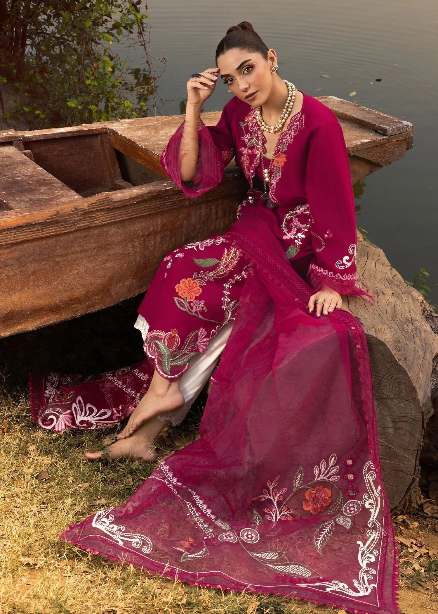 Crimson | Tasawar 25 | MIRROR GARDEN - D3A - Aqsa Fabrics