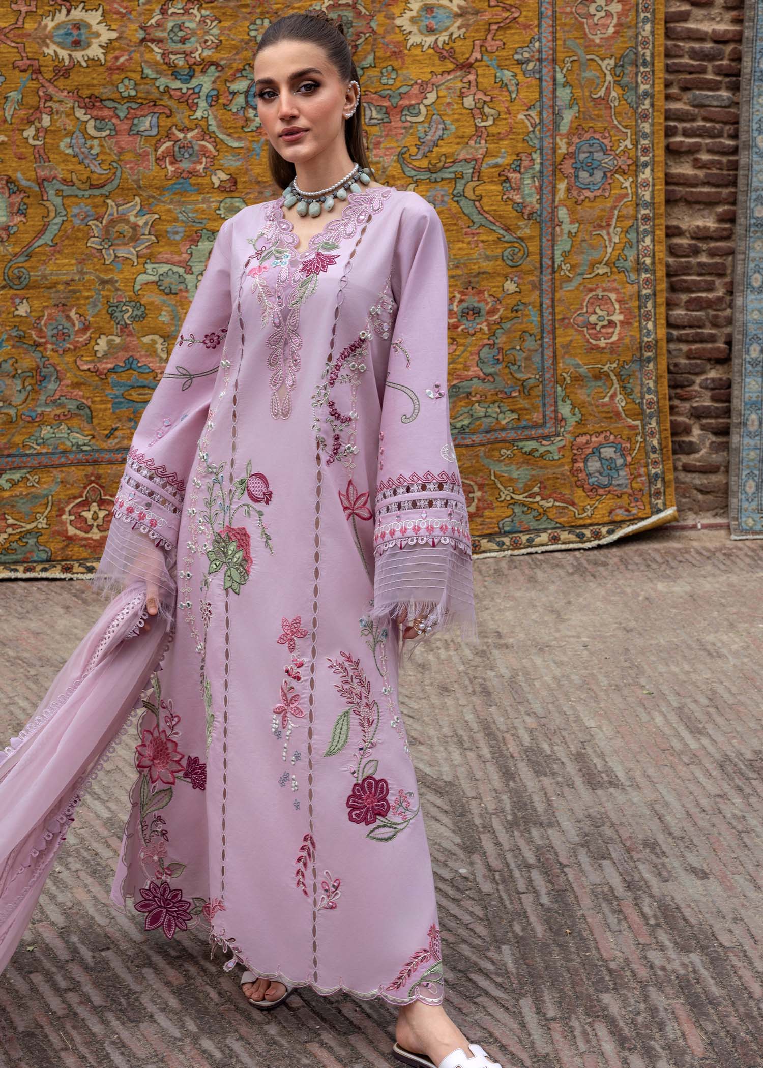 Crimson | Tasawar 25 | MIRROR GARDEN - D3B - Aqsa Fabrics