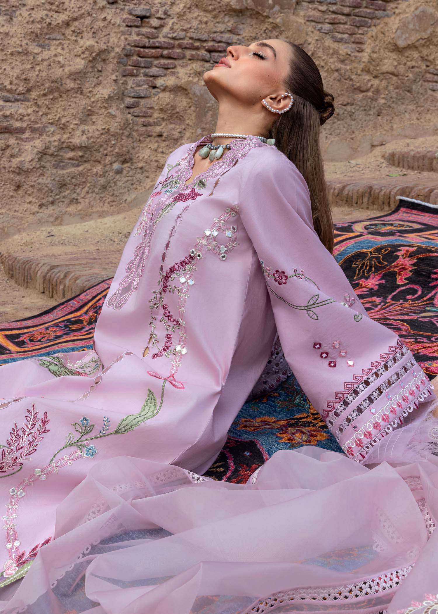 Crimson | Tasawar 25 | MIRROR GARDEN - D3B - Aqsa Fabrics