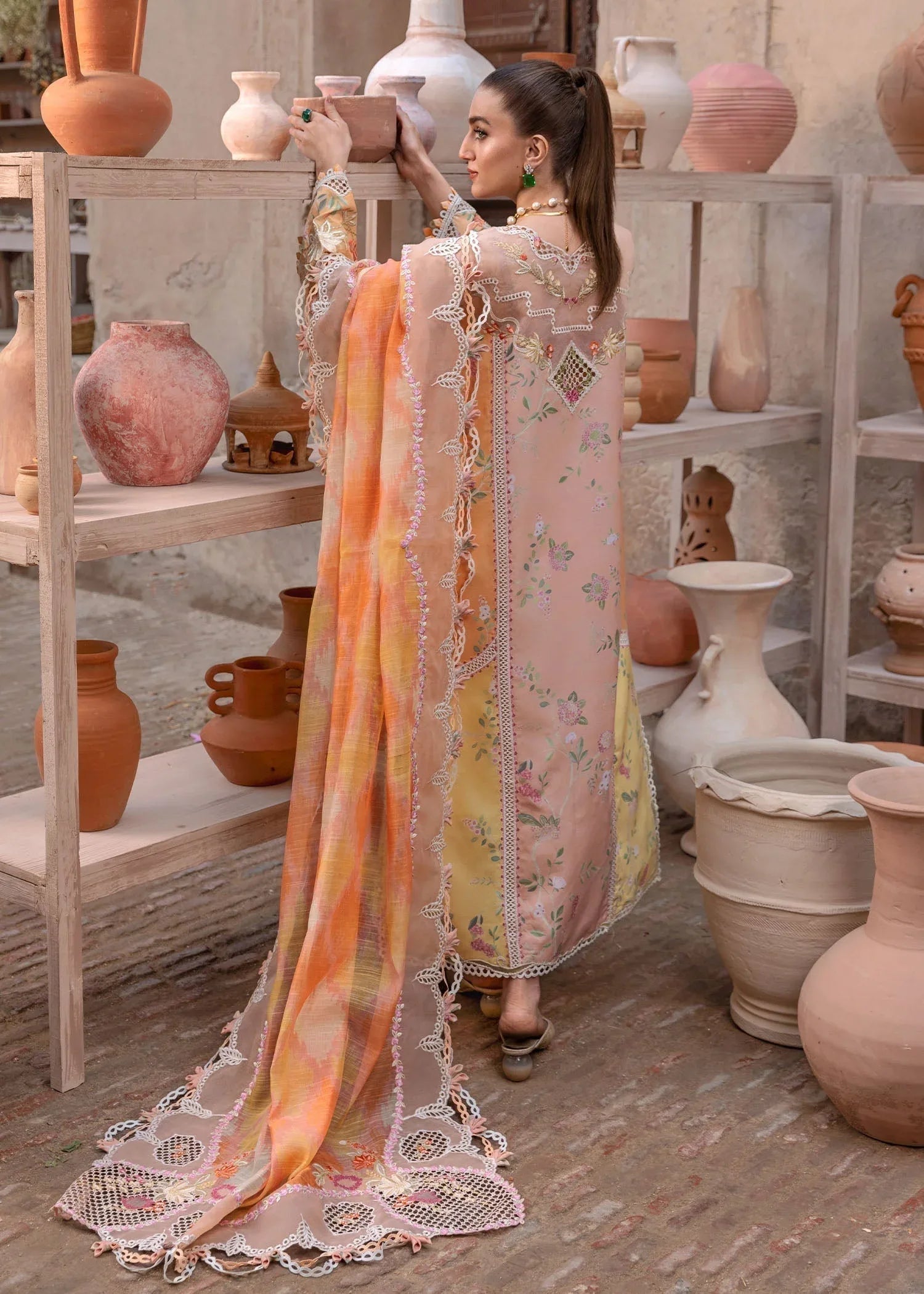 Crimson | Tasawar 25 | BONJOUR AND BLOOM - D4B - Aqsa Fabrics