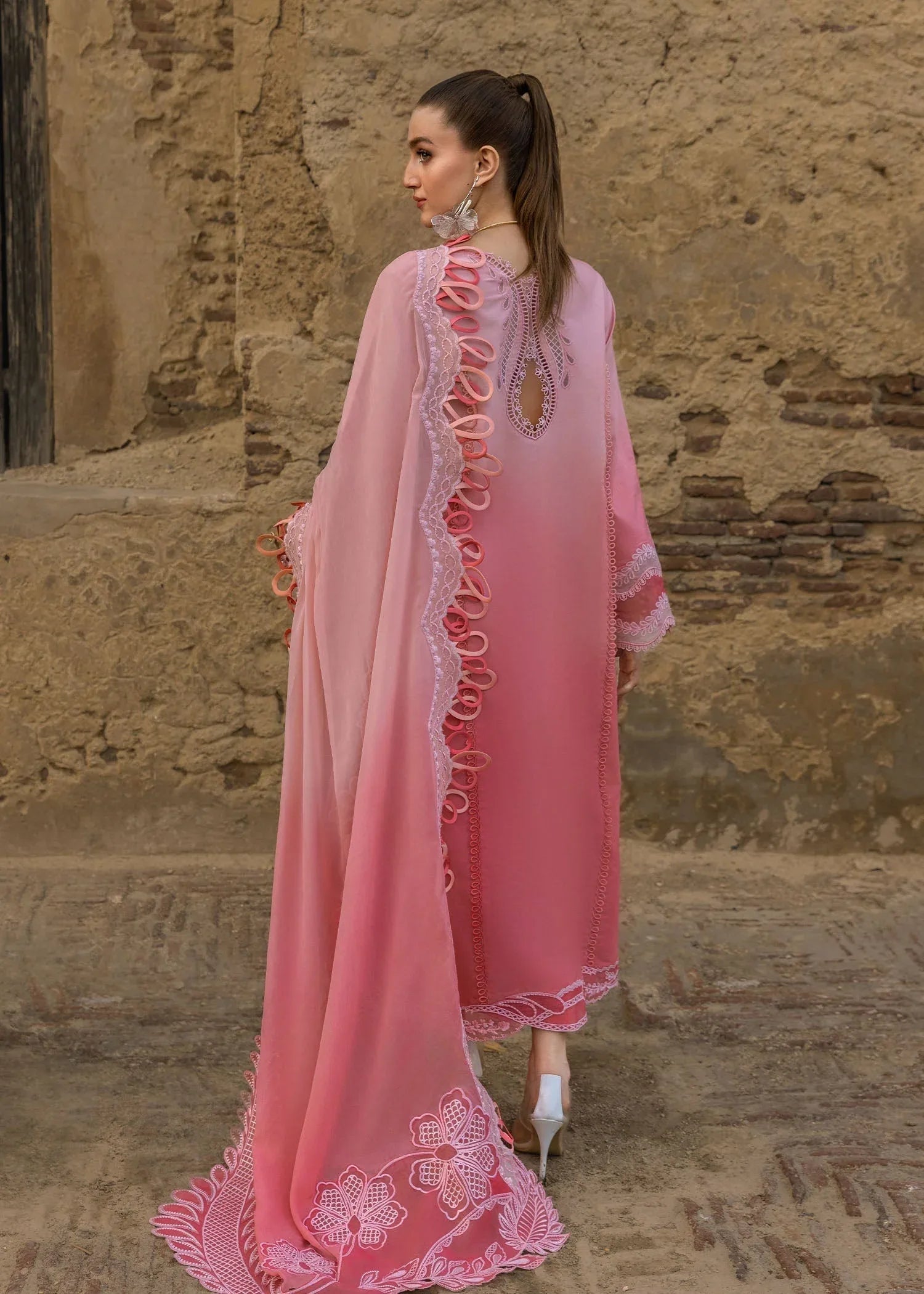 Crimson | Tasawar 25 | ALL THINGS OMBRE - D1B - Aqsa Fabrics