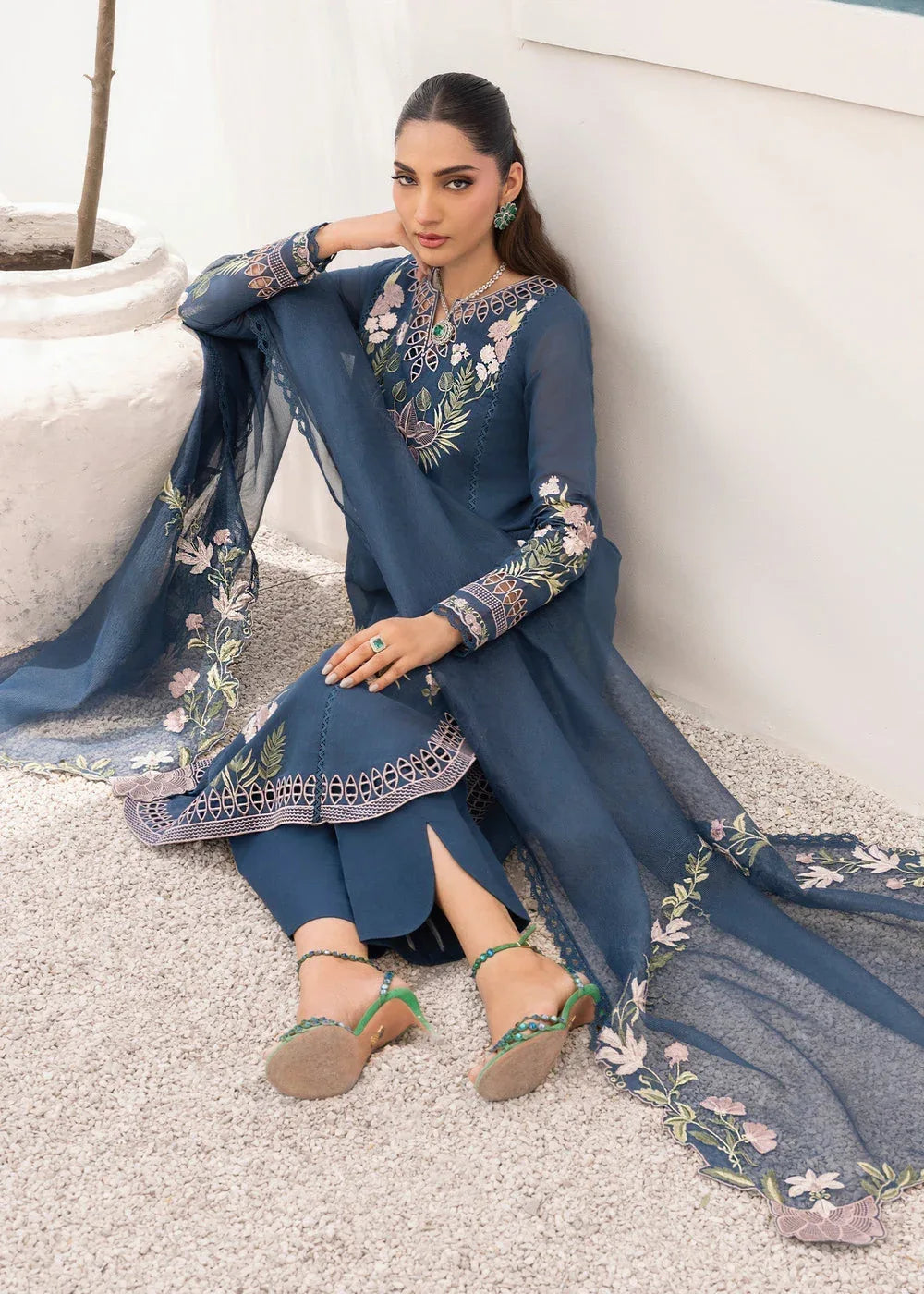 Saira Shakira | Rosea Casual Pret 25 | Midnight - Aqsa Fabrics