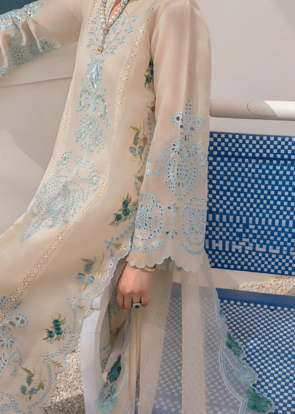 Saira Shakira | Rosea Casual Pret 25 | Serra - Aqsa Fabrics
