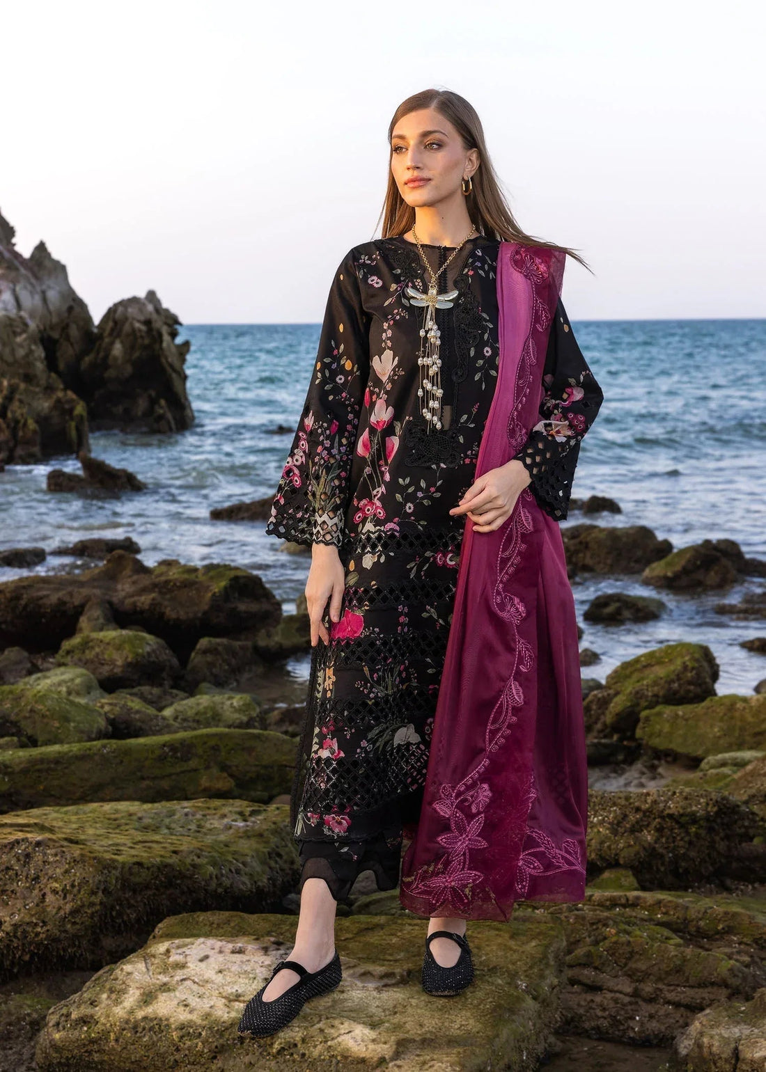 Crimson | Floe by Crimson | Bloom Bold - D4 B - Aqsa Fabrics